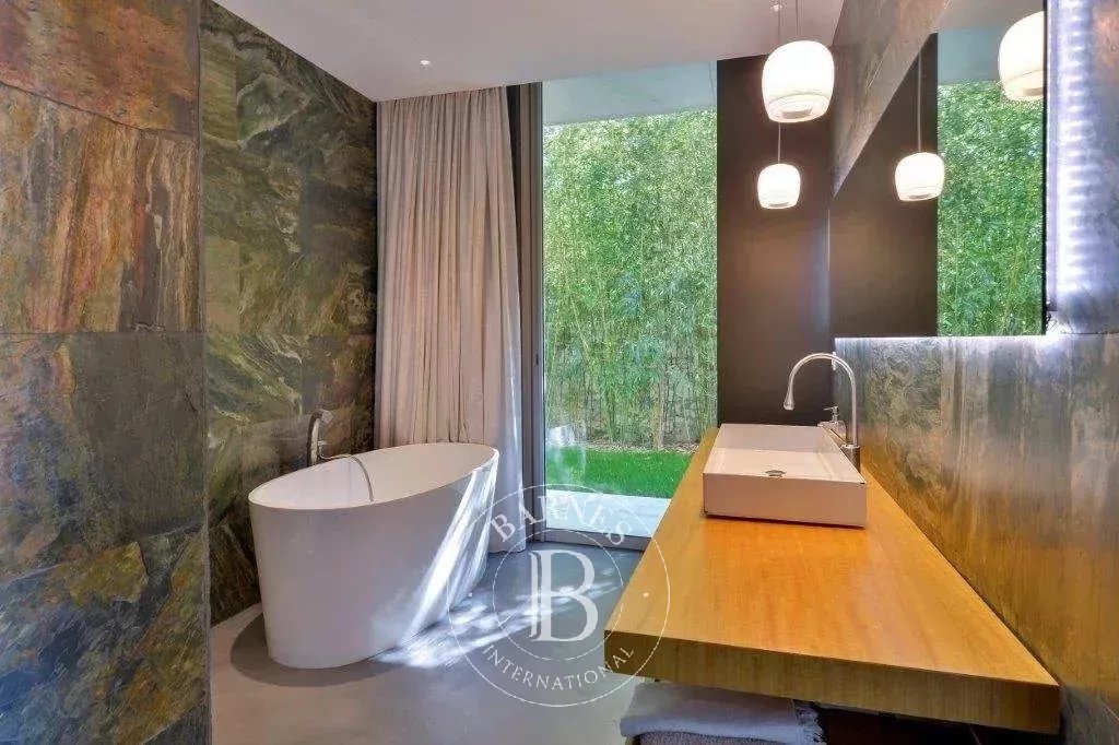 Marseille  - House 5 Bedrooms - picture 5