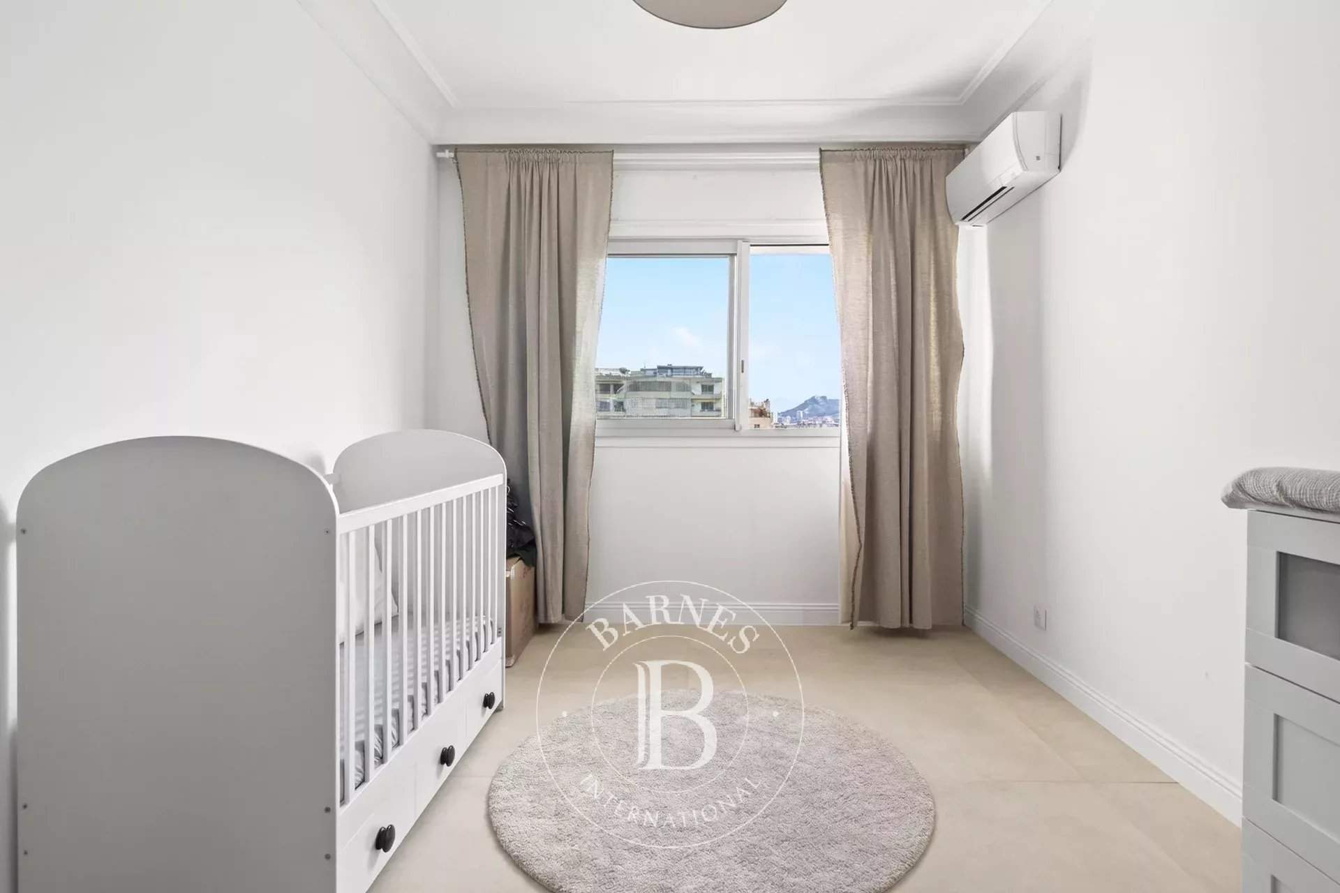 Marseille  - Apartment 3 Bedrooms - picture 11