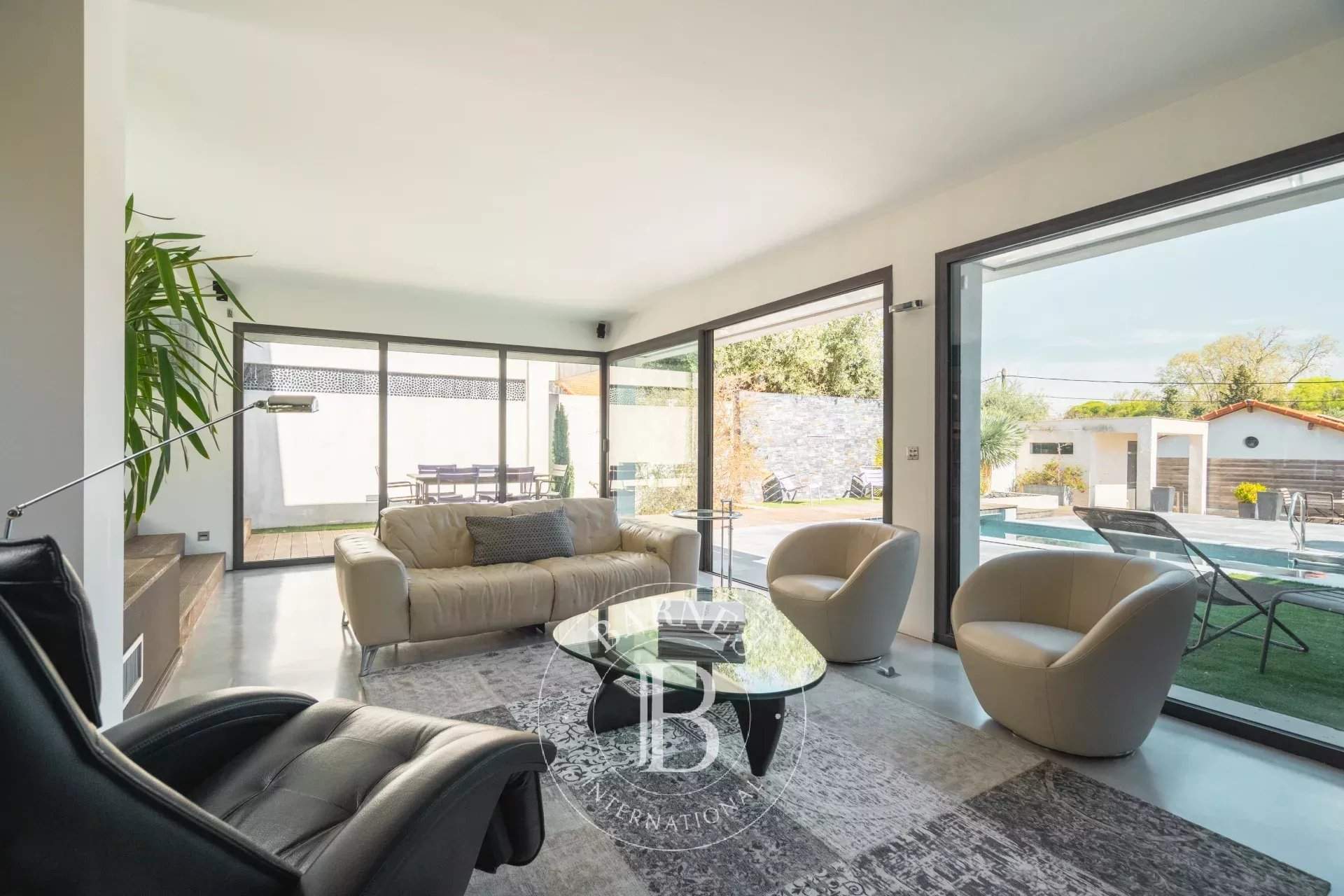 Marseille  - Villa 4 Pi&egrave;ces 3 Chambres - picture 14