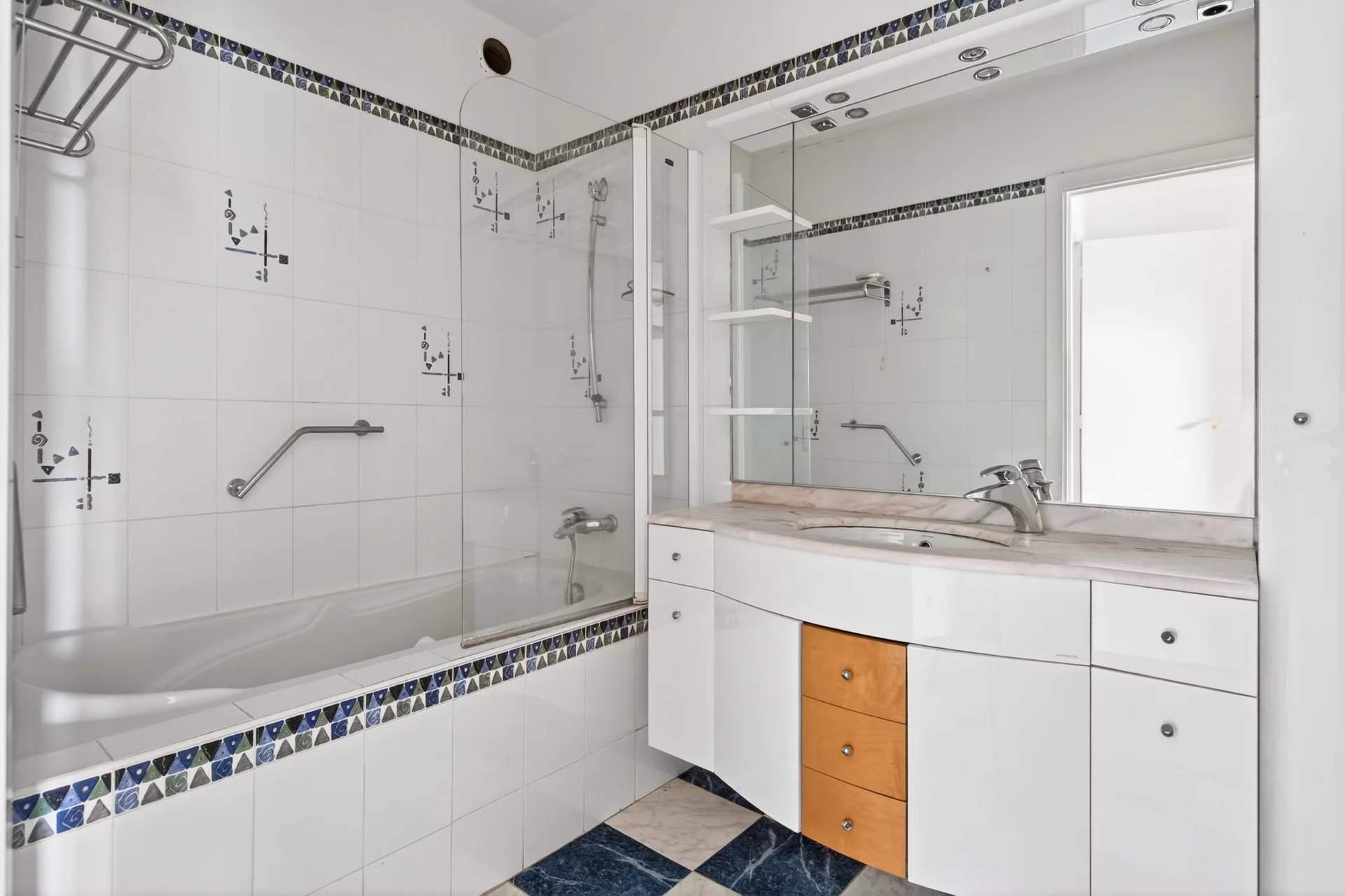 Marseille  - Apartment 2 Bedrooms - picture 18