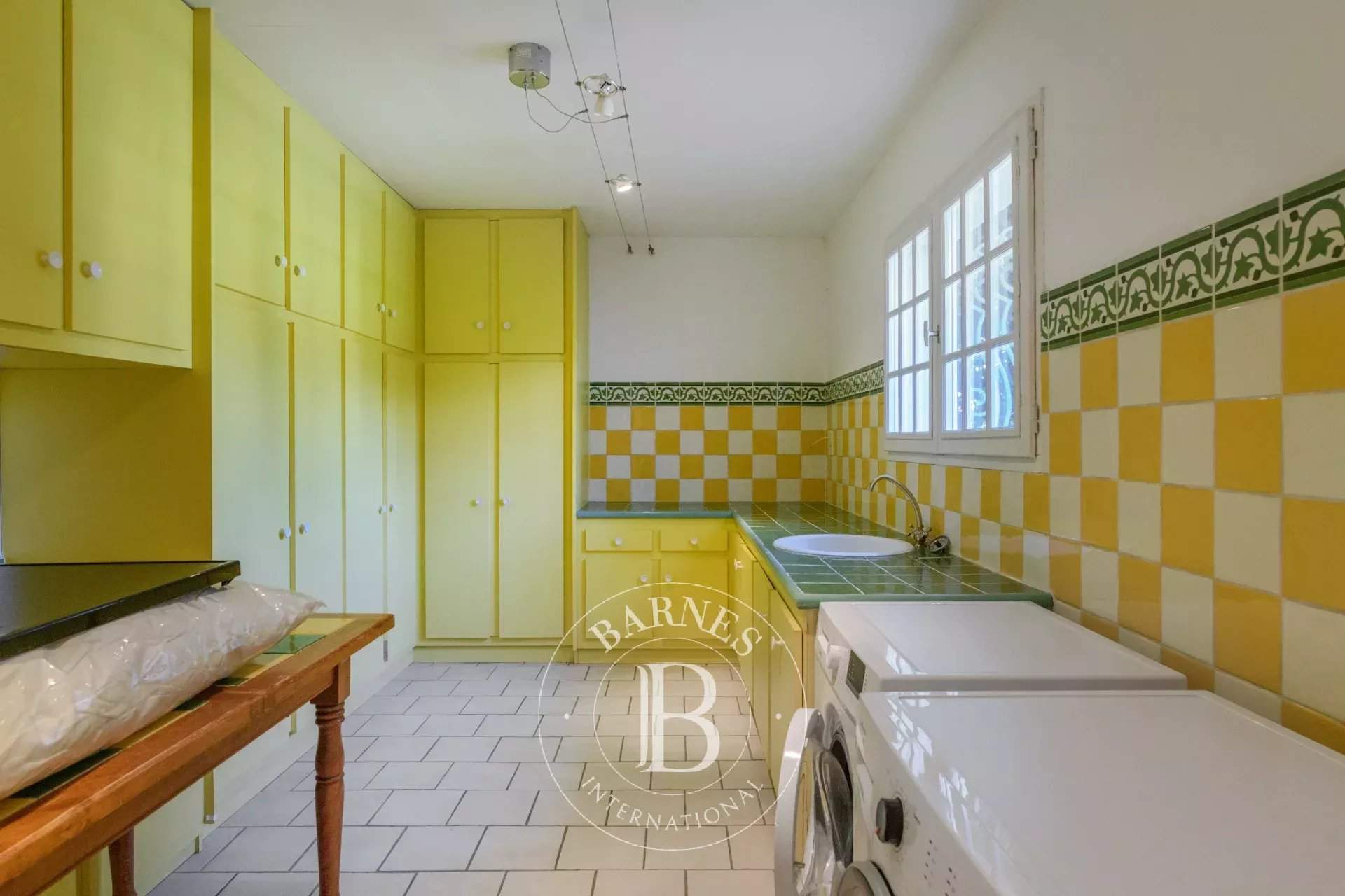 Saint-Victoret  - Villa 4 Bedrooms - picture 10