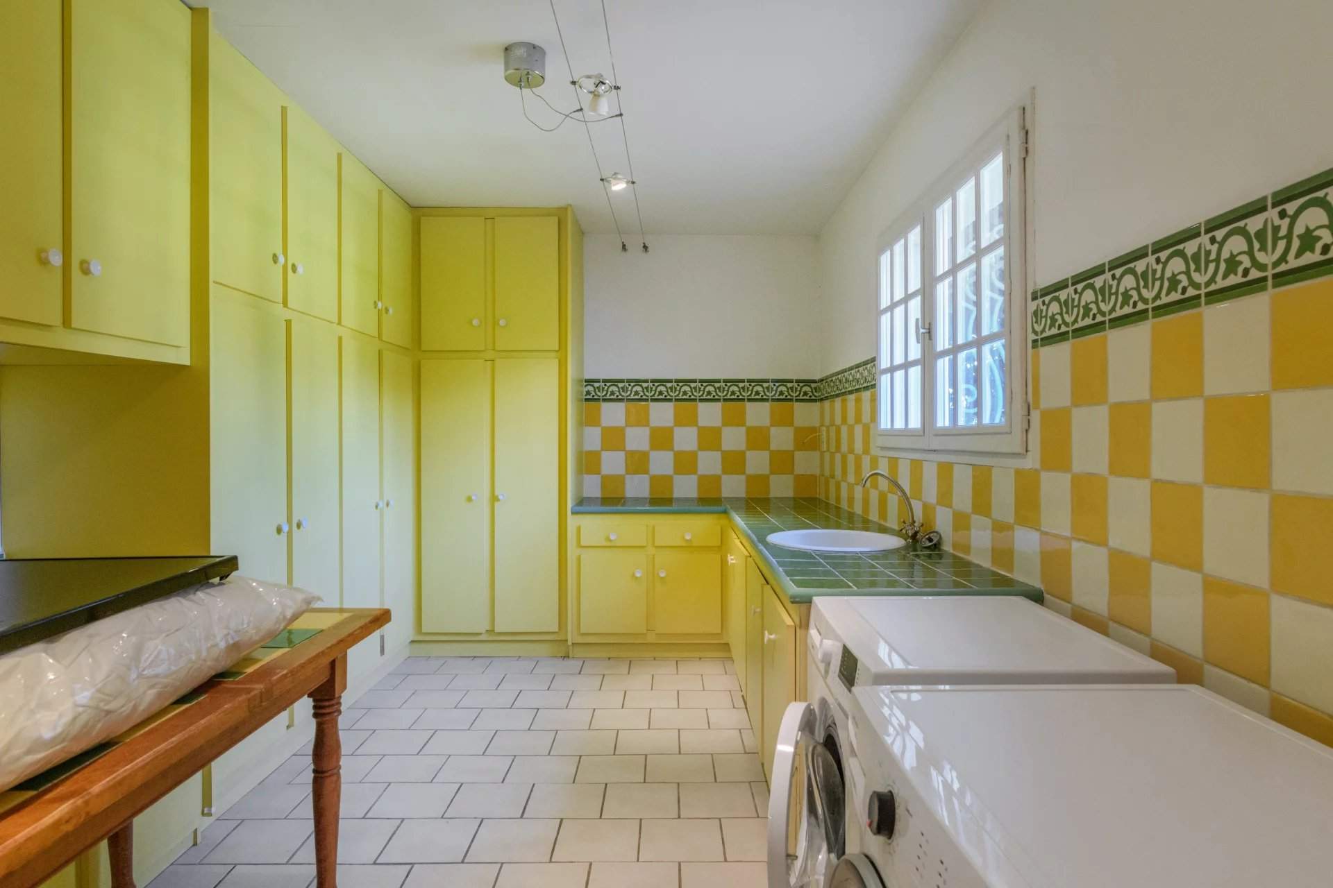 Saint-Victoret  - Villa 4 Bedrooms - picture 10