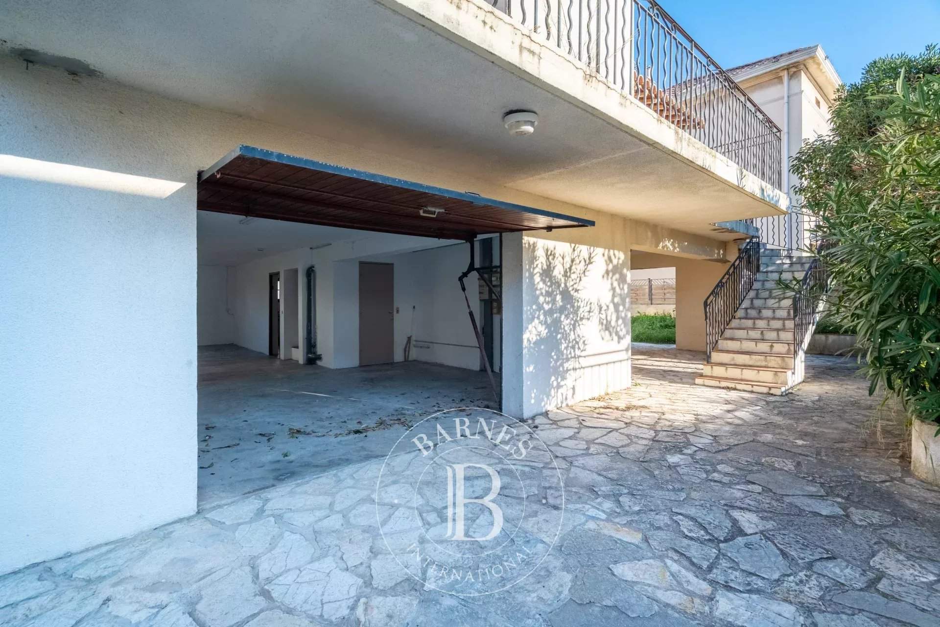 Marseille  - House 4 Bedrooms - picture 11