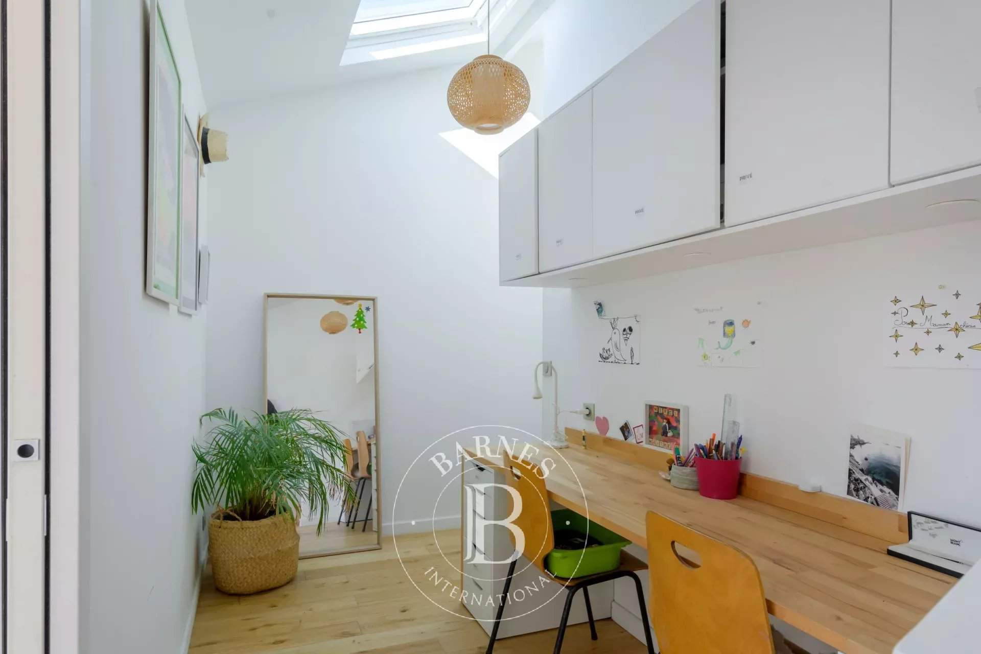 Marseille  - House 3 Bedrooms - picture 10