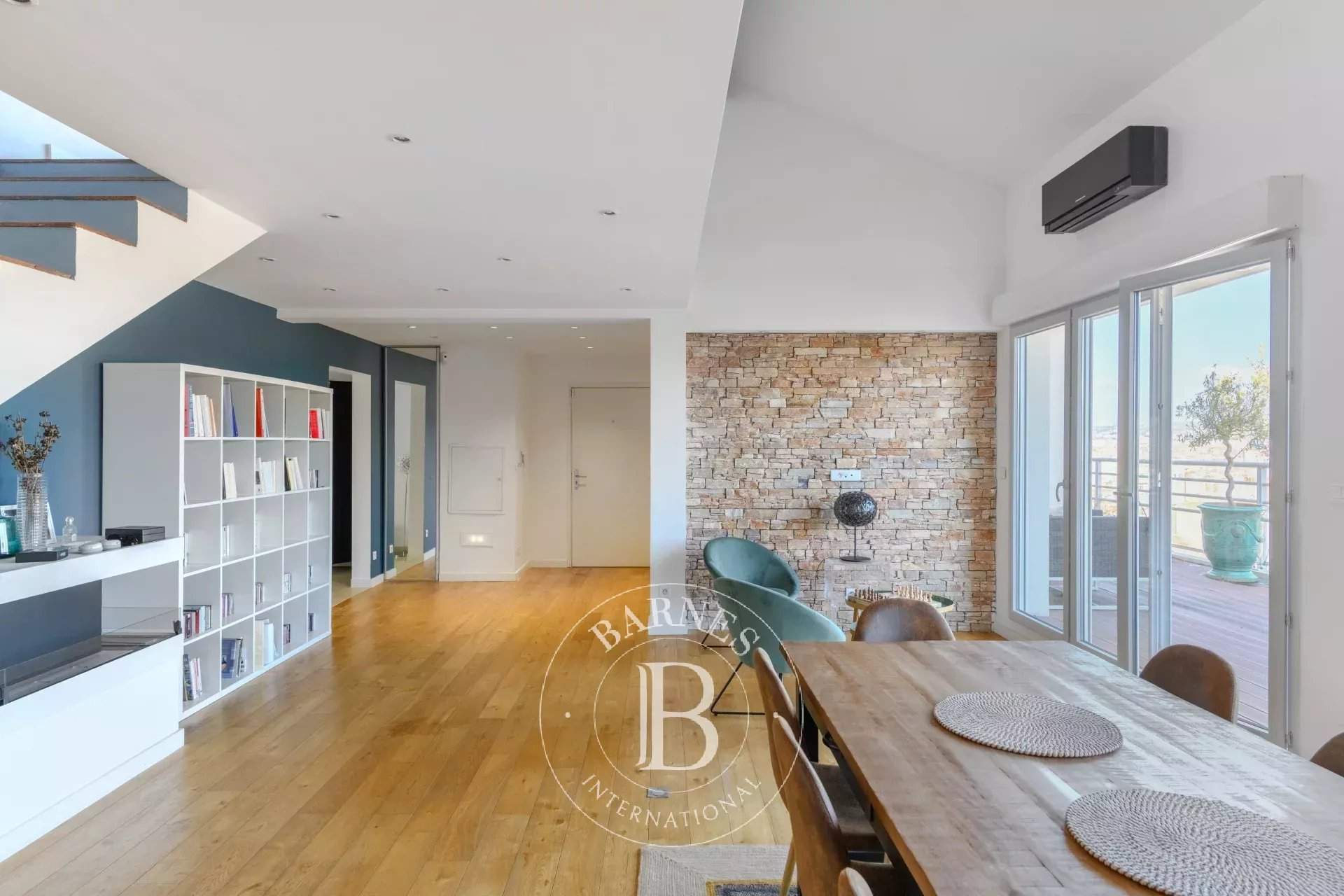 Marseille  - Apartment 4 Bedrooms - picture 12