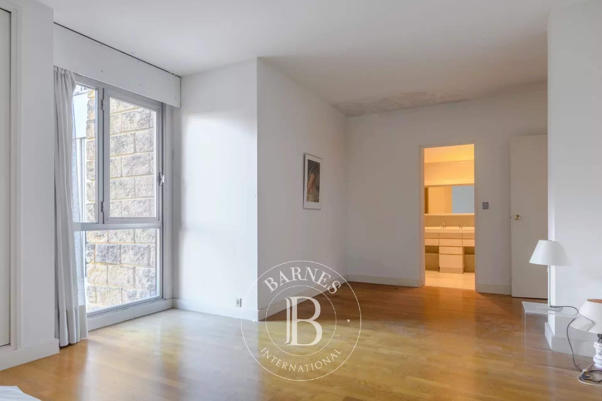 Marseille  - Apartment 3 Bedrooms - picture 8