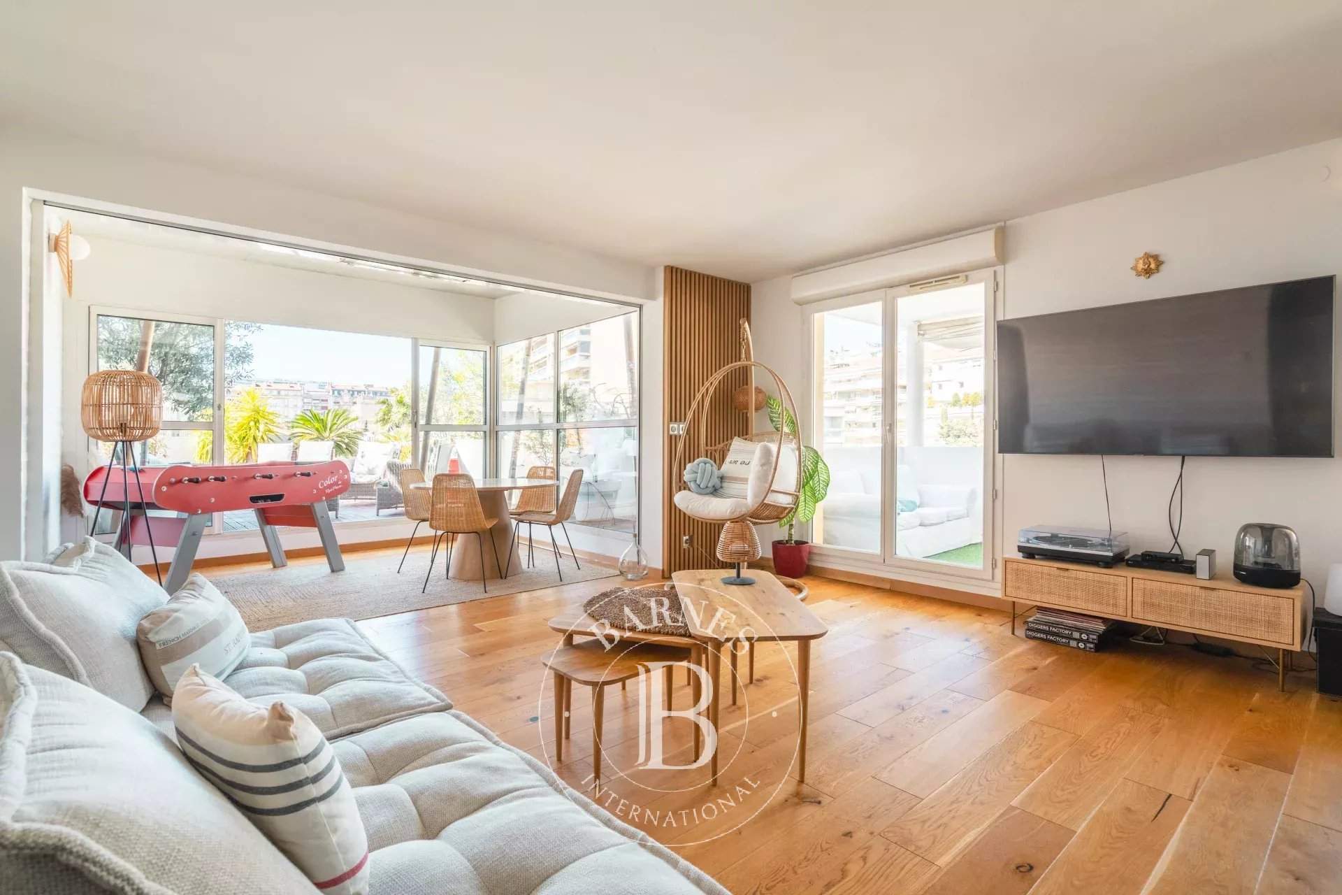 Marseille  - Apartment 3 Bedrooms - picture 9