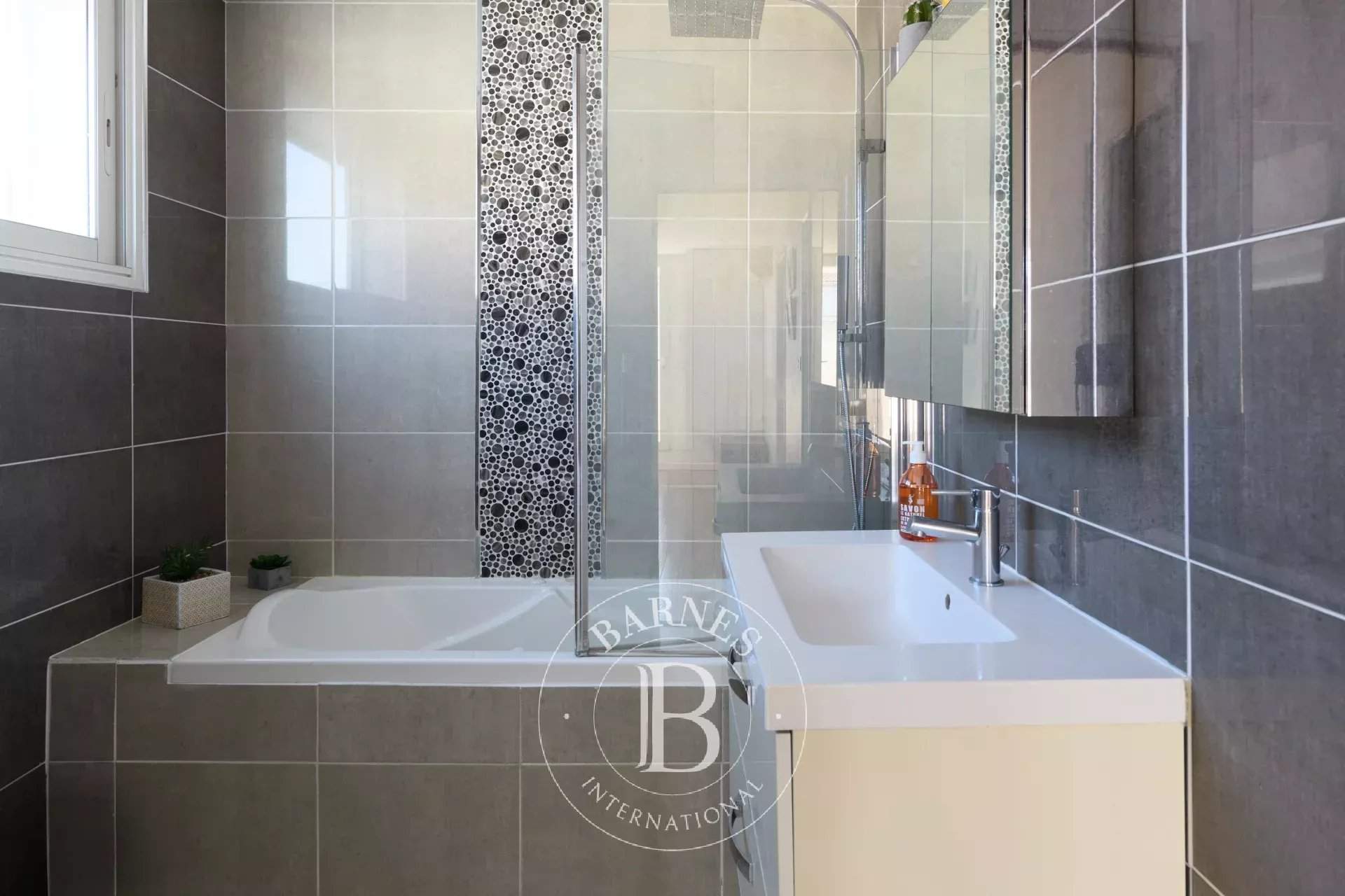 Marseille  - House 5 Bedrooms - picture 16