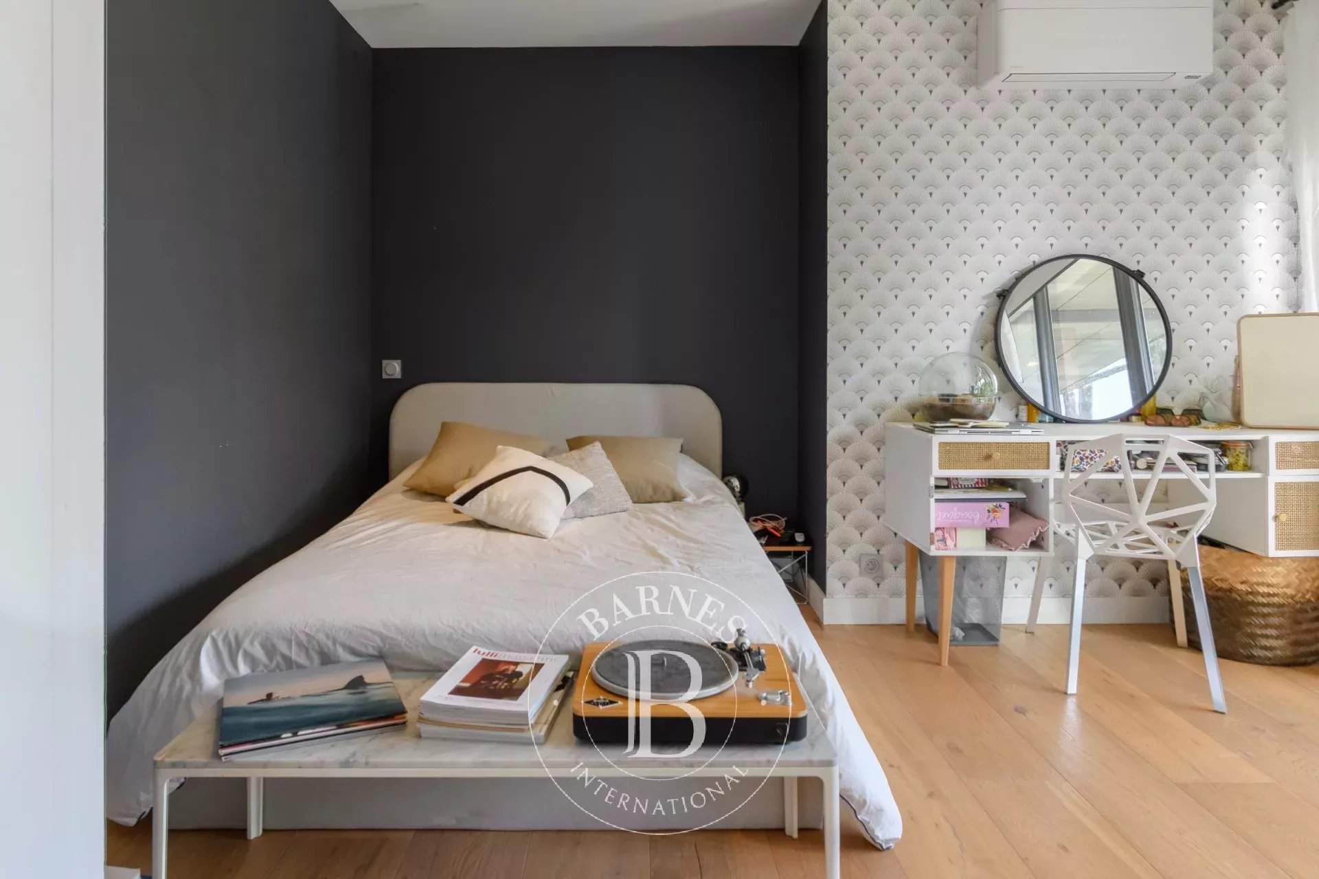 Marseille  - Maison 6 Pi&egrave;ces 4 Chambres - picture 15