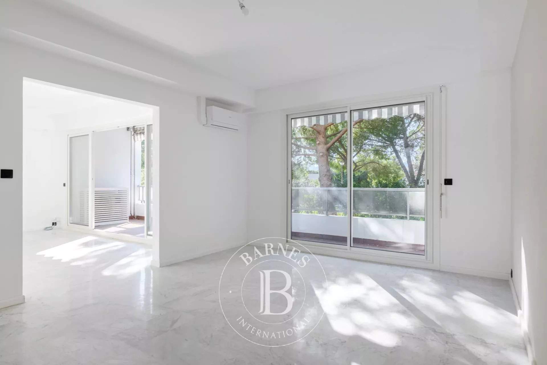 Marseille  - Appartement 6 Pièces 3 Chambres - picture 3