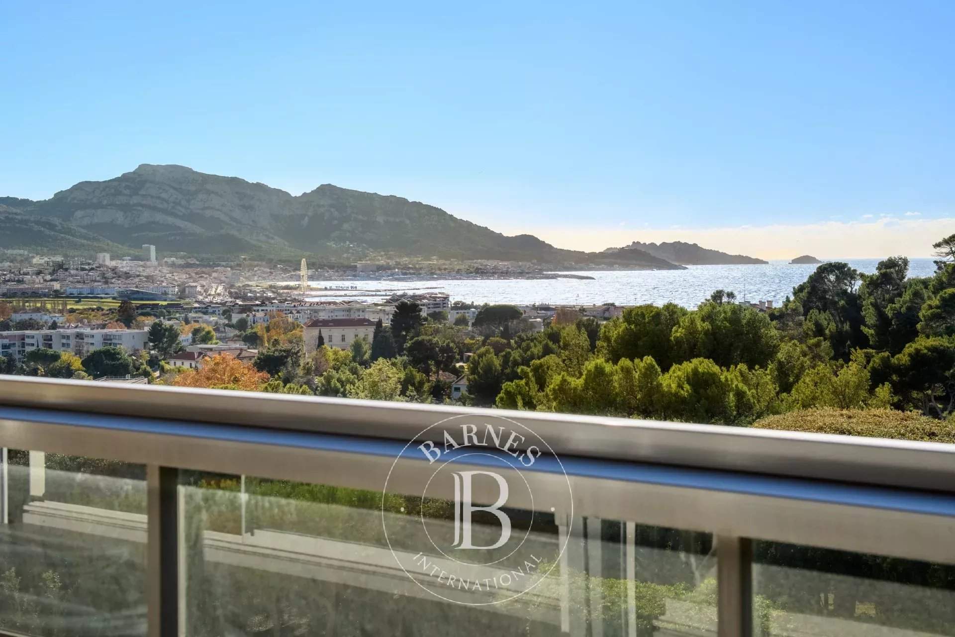 Marseille  - Appartement 4 Pièces 3 Chambres - picture 1