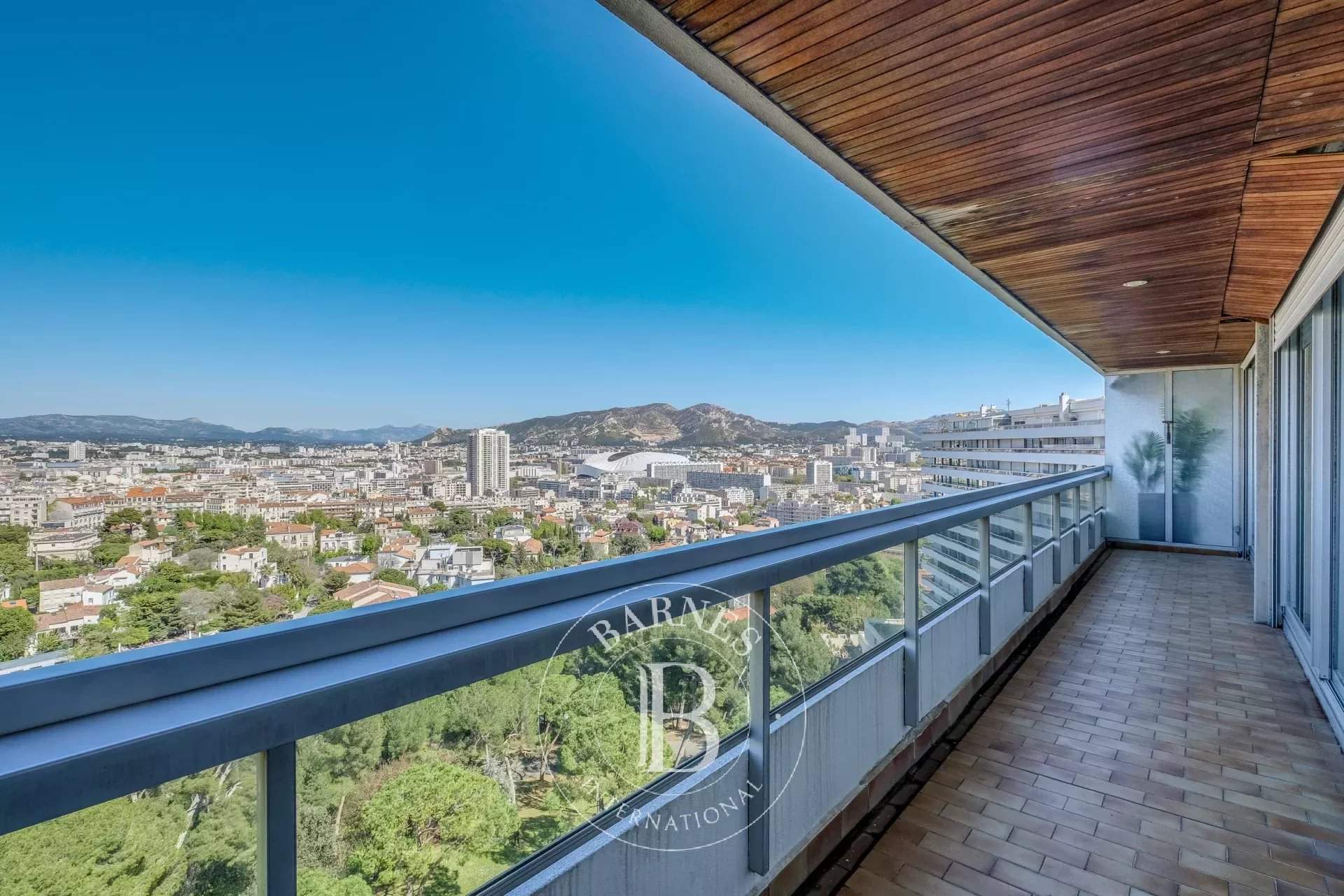 Marseille  - Appartement 5 Pièces 3 Chambres - picture 10