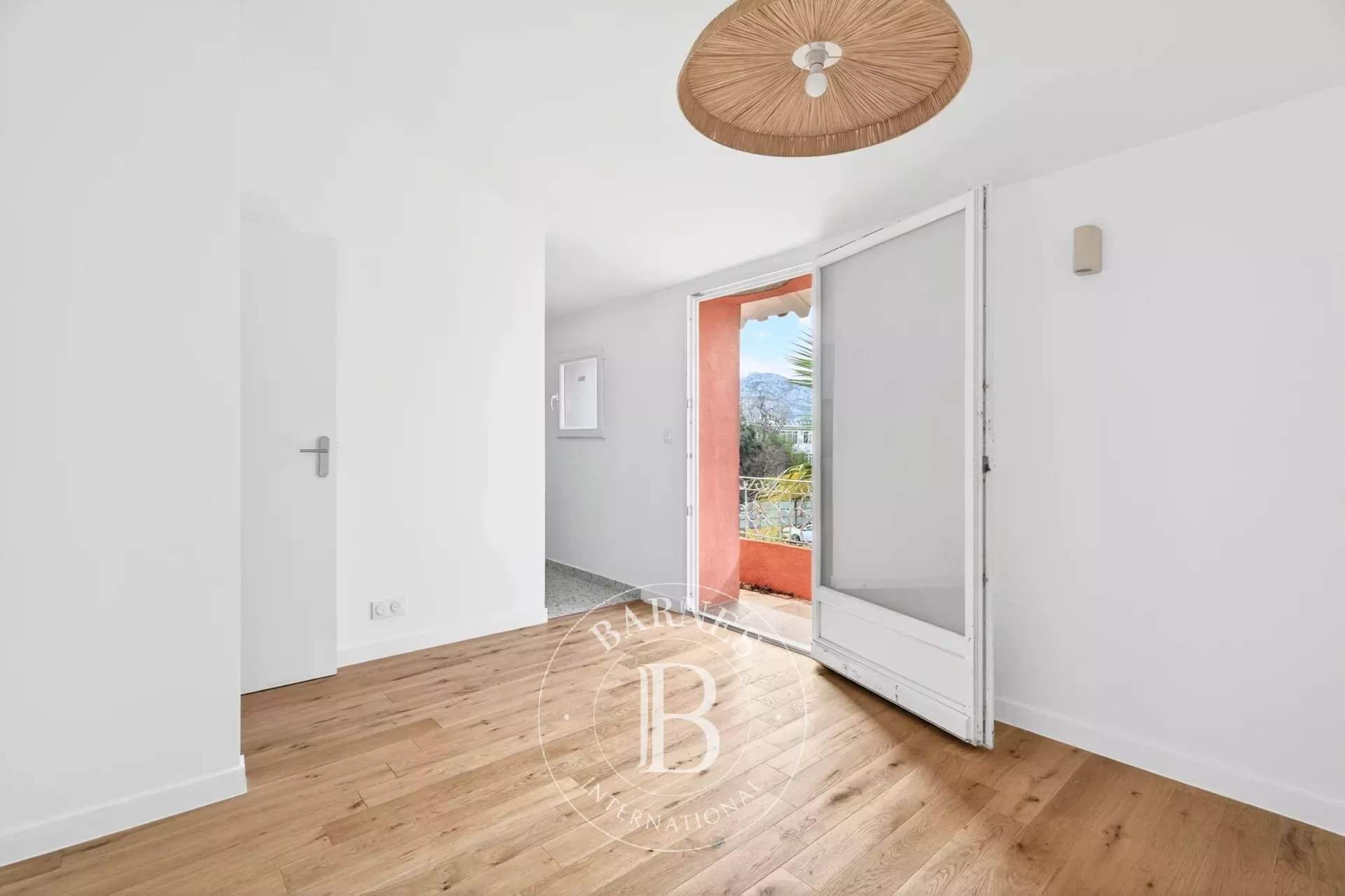 Marseille  - Maison 4 Pi&egrave;ces 3 Chambres - picture 9