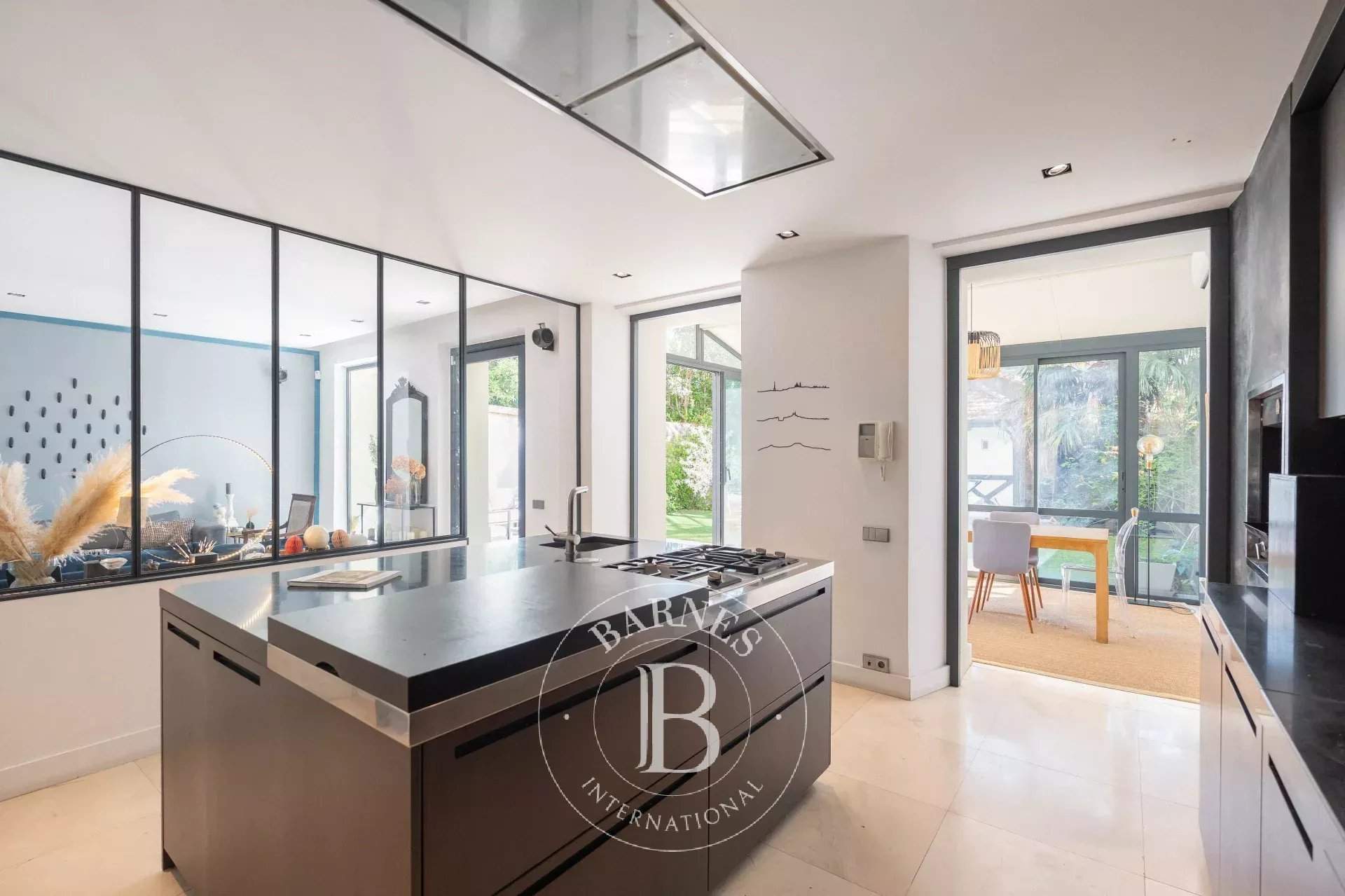 Marseille  - Appartement 7 Pi&egrave;ces 5 Chambres - picture 13