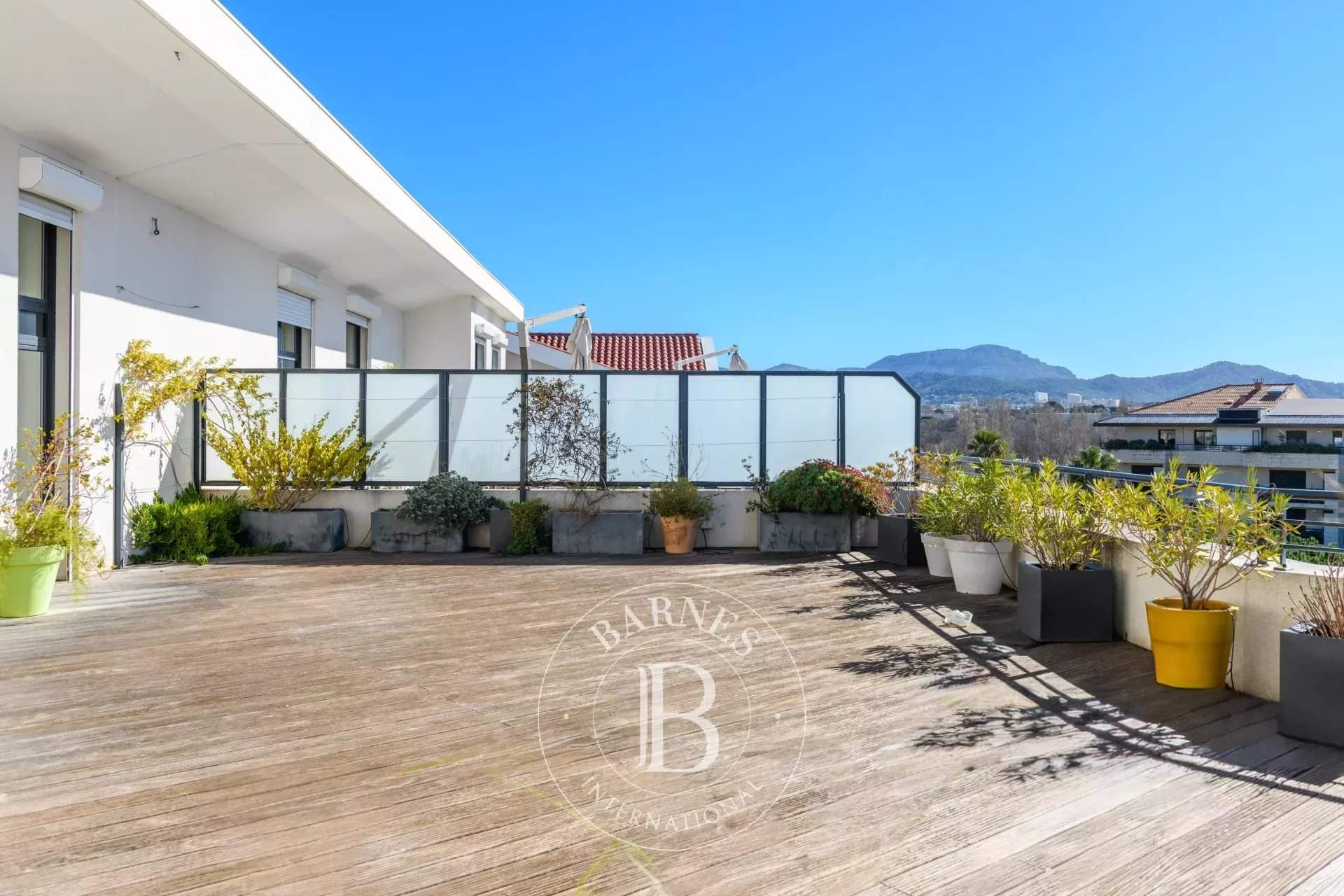 Marseille  - Appartement 5 Pi&egrave;ces 4 Chambres - picture 2