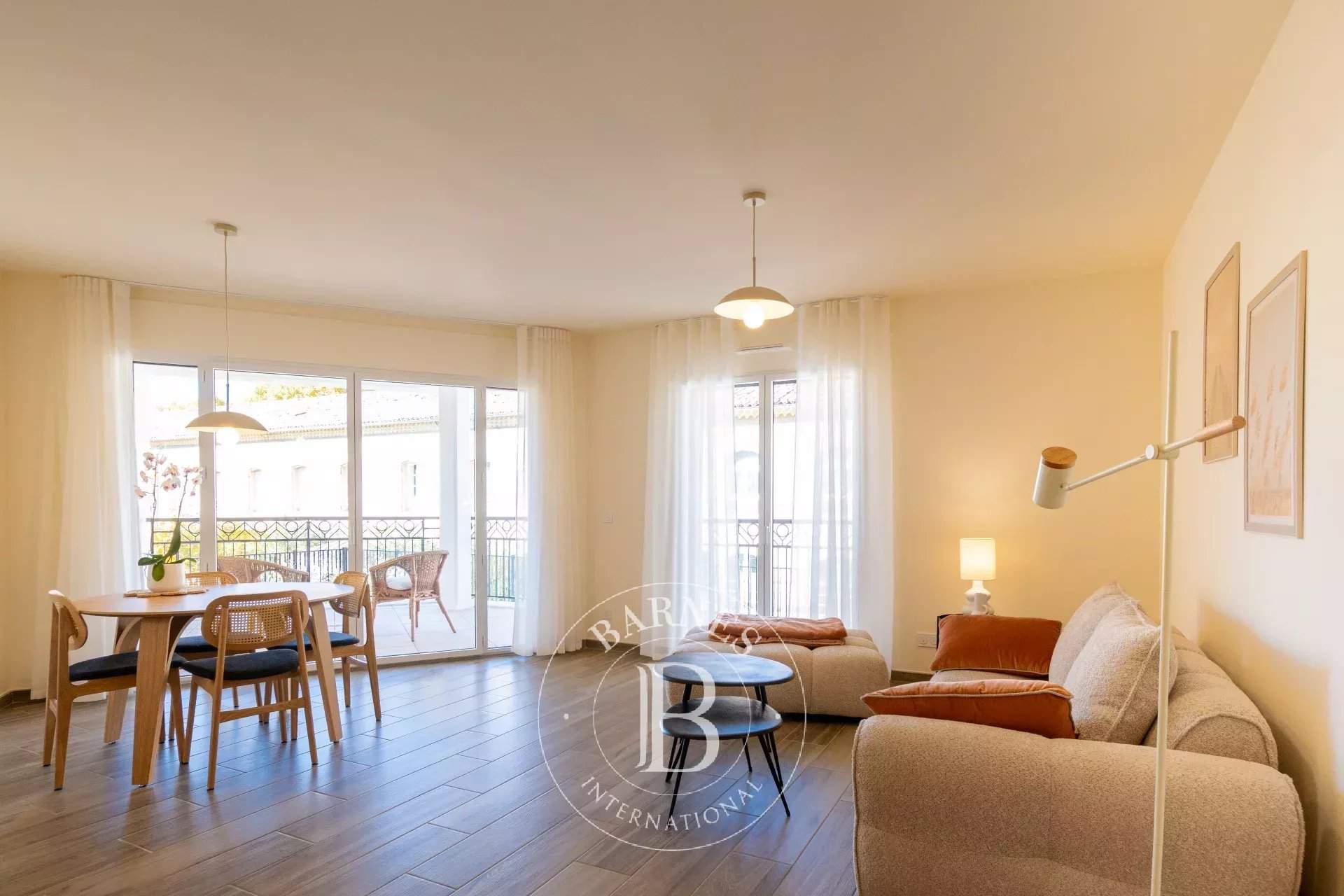 Aix-en-Provence  - Apartment 2 Bedrooms - picture 8