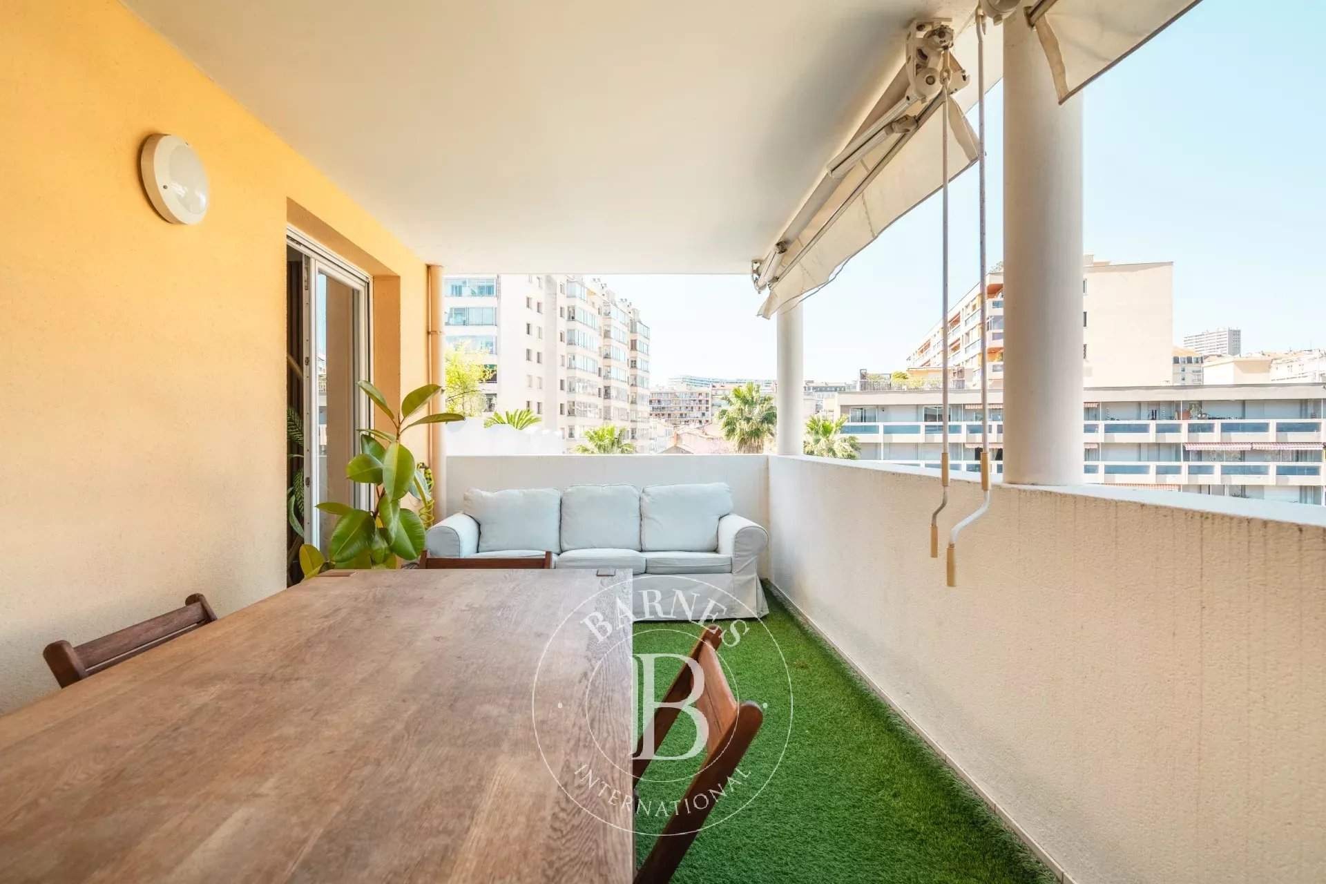 Marseille  - Apartment 3 Bedrooms - picture 12