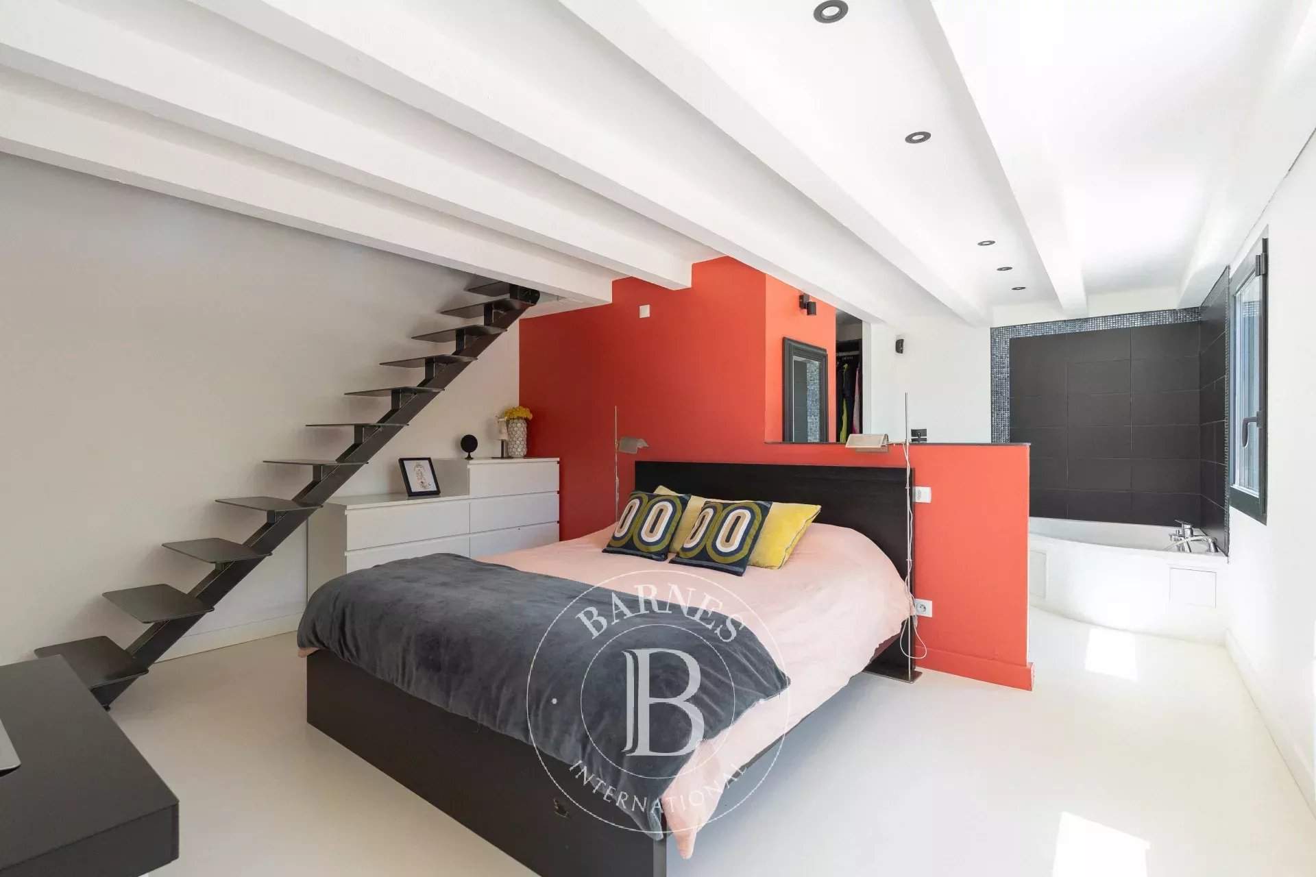 Aubagne  - Maison 7 Pièces 5 Chambres - picture 10