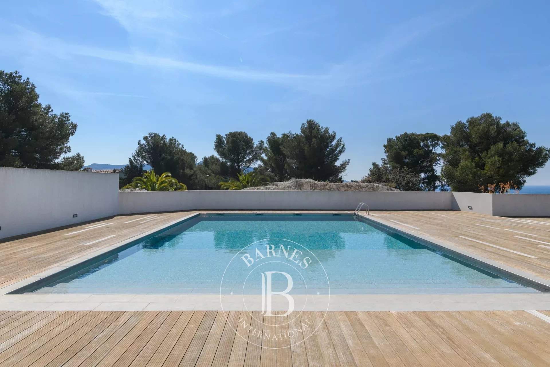 Marseille  - Appartement 4 Pi&egrave;ces 2 Chambres - picture 4