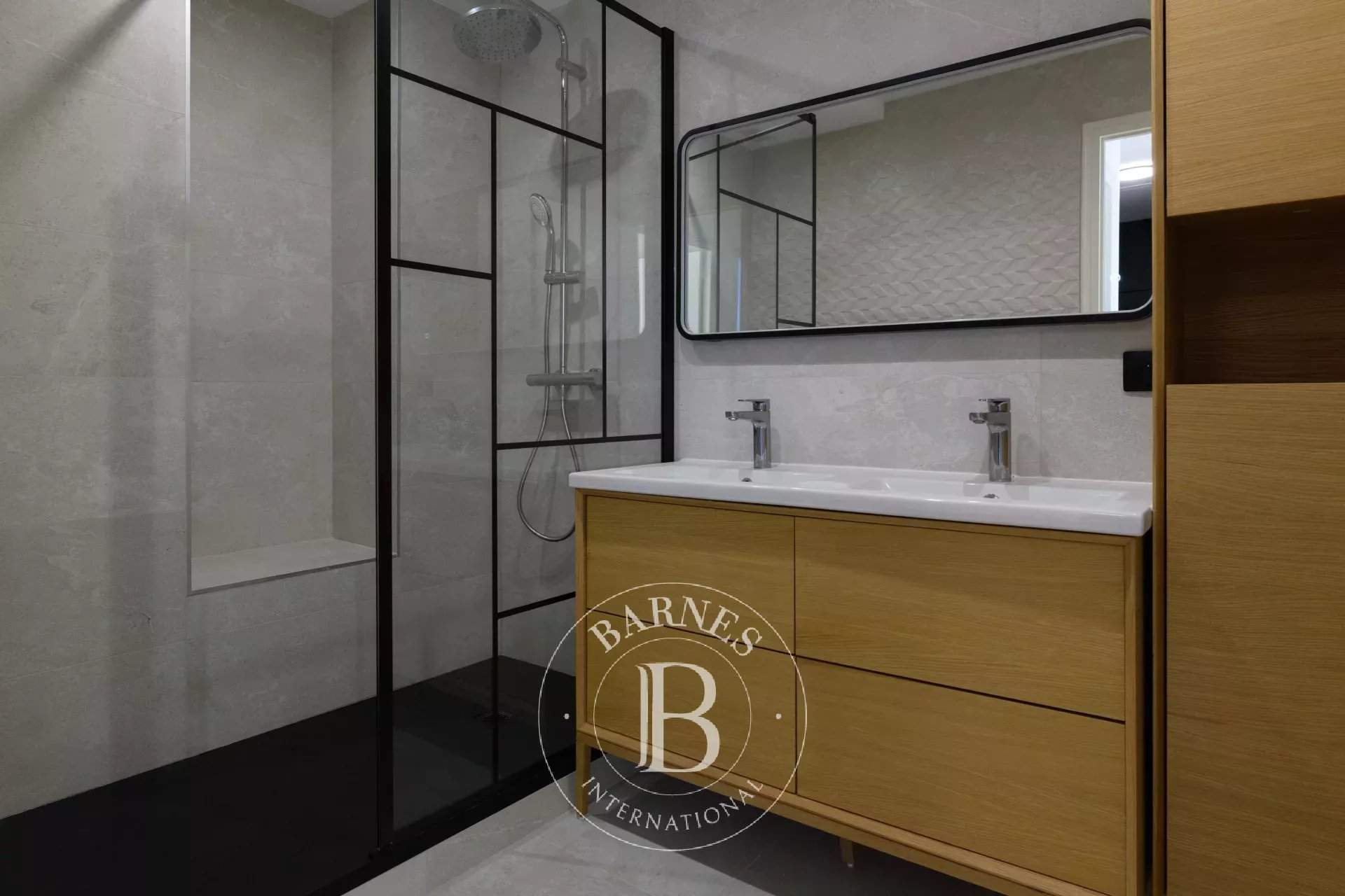 Marseille  - Appartement 6 Pièces 3 Chambres - picture 18