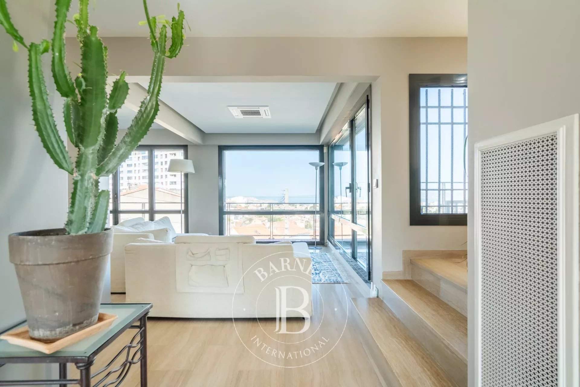 Marseille  - Appartement 5 Pi&egrave;ces 4 Chambres - picture 6