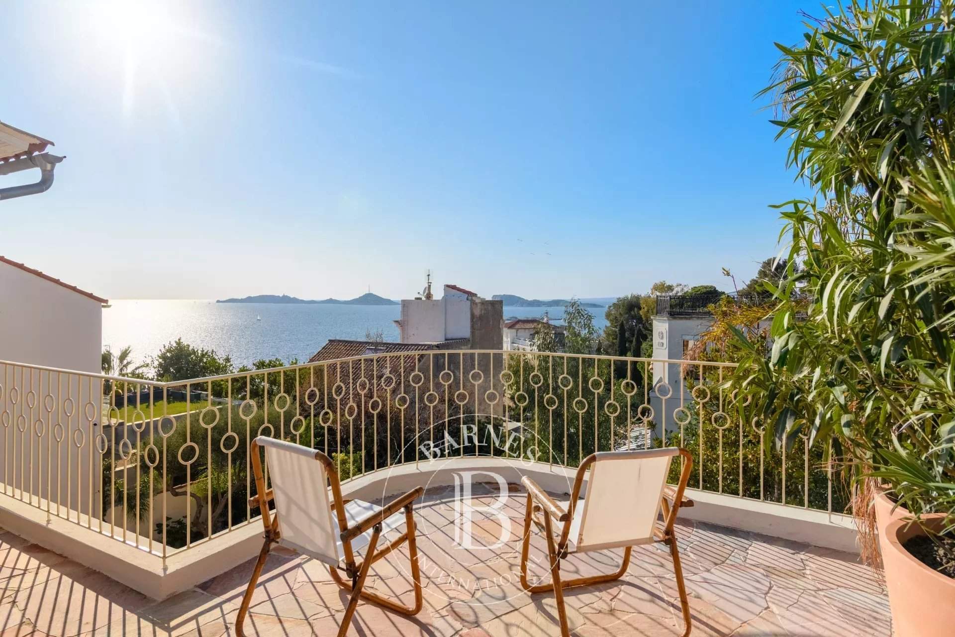 Marseille  - Maison 5 Pi&egrave;ces 4 Chambres - picture 14