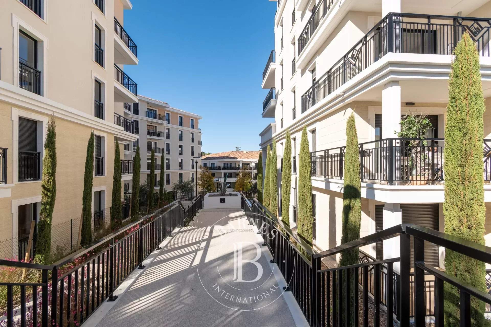 Aix-en-Provence  - Apartment 2 Bedrooms - picture 3