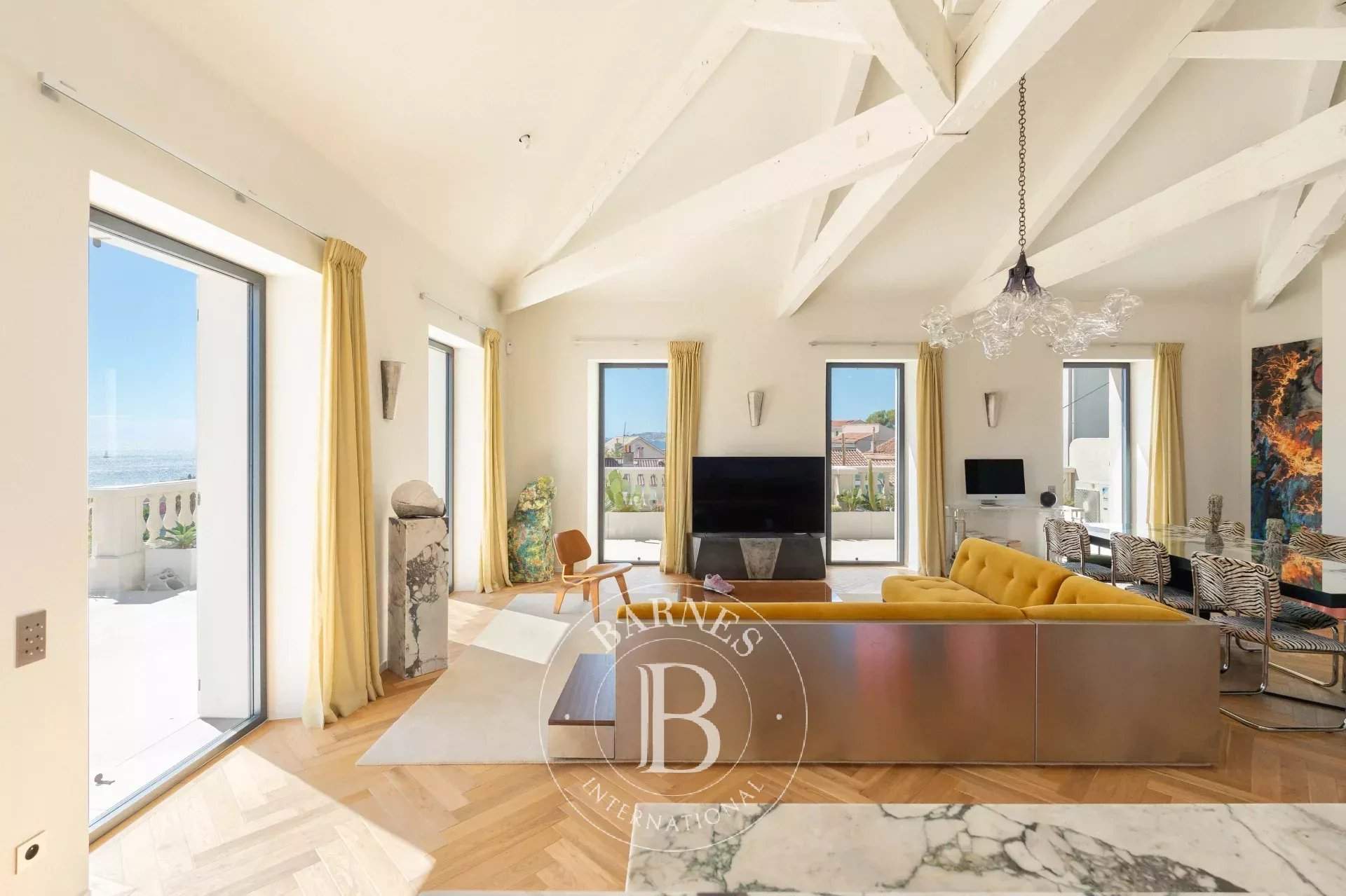 Marseille  - Villa 5 Pièces 4 Chambres - picture 7