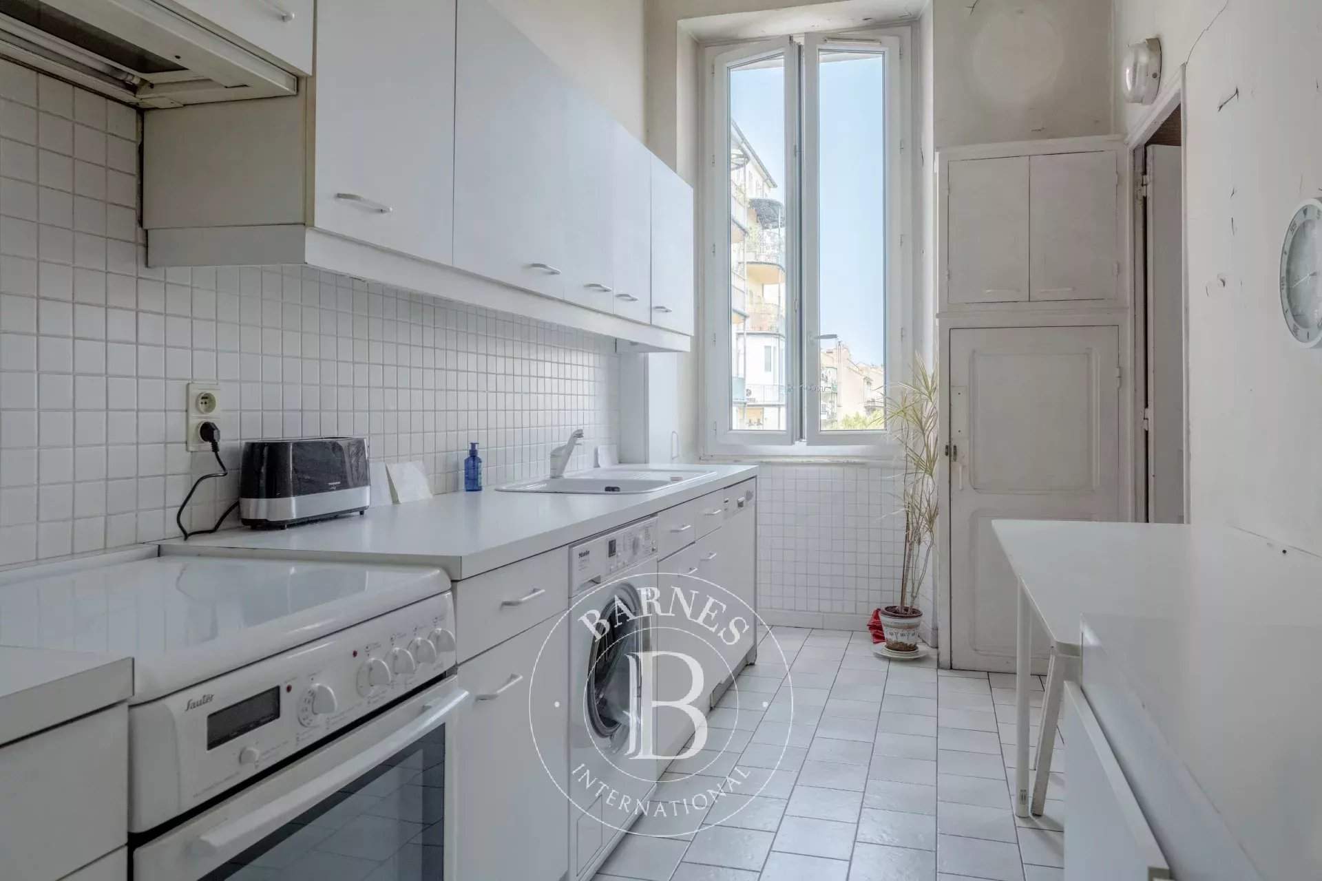 Marseille  - Appartement 7 Pièces 5 Chambres - picture 13