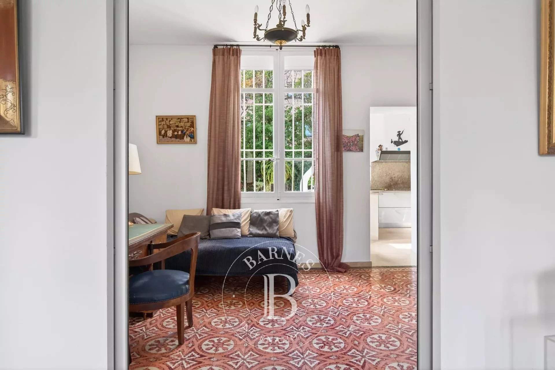 Marseille  - Maison 6 Pi&egrave;ces 4 Chambres - picture 8