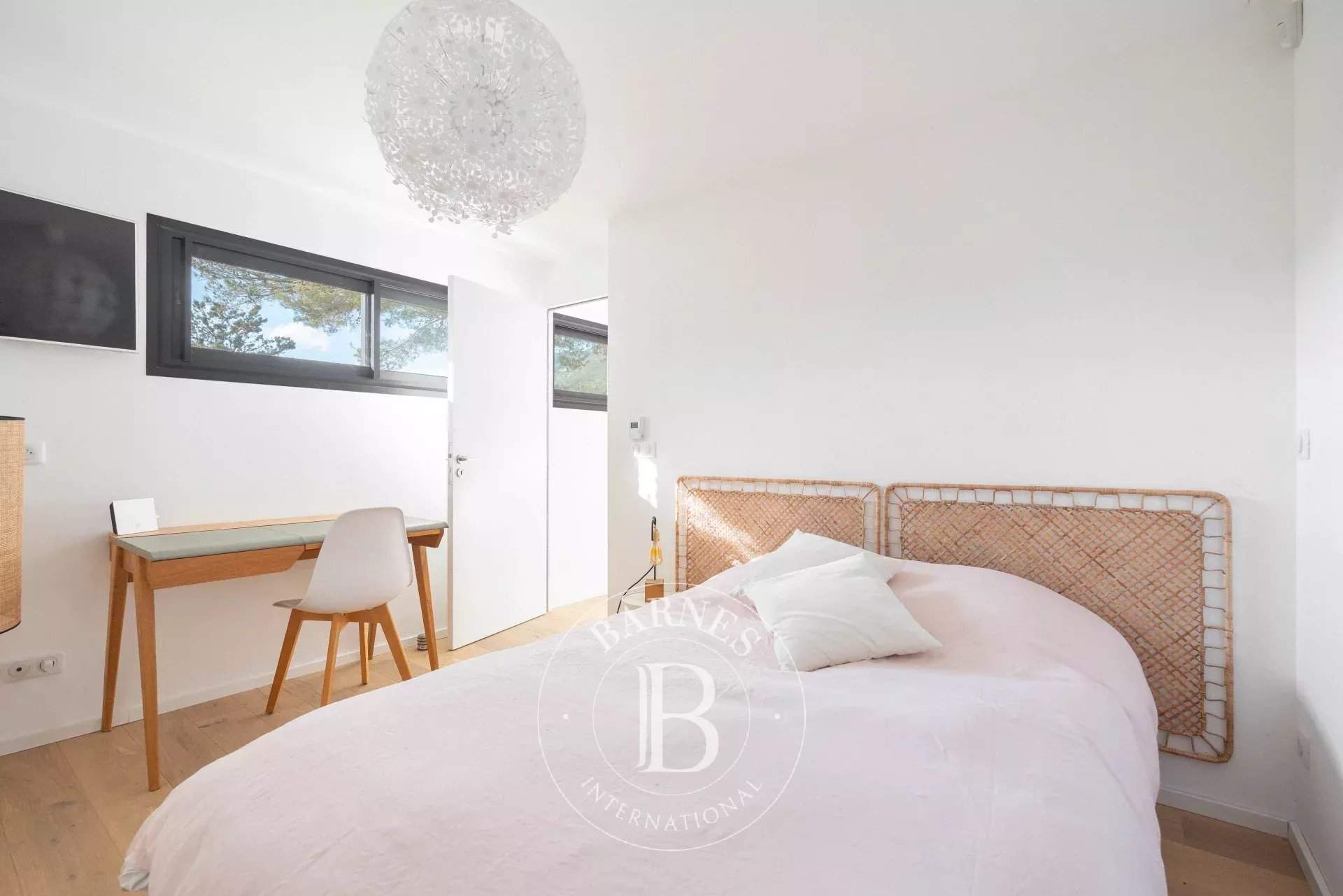 Roquevaire  - Maison 5 Pi&egrave;ces 4 Chambres - picture 15