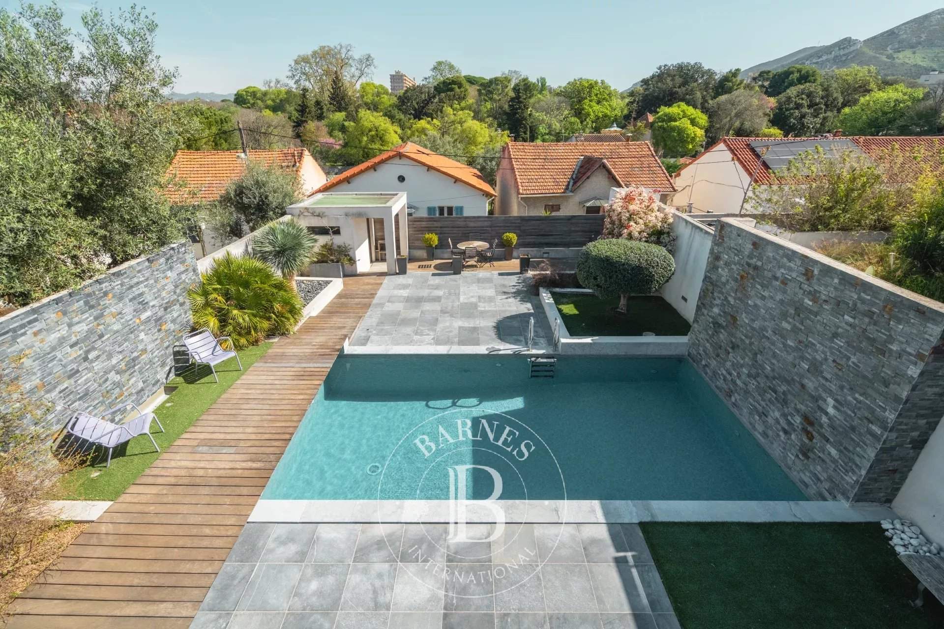 Marseille  - Villa 4 Pi&egrave;ces 3 Chambres - picture 5