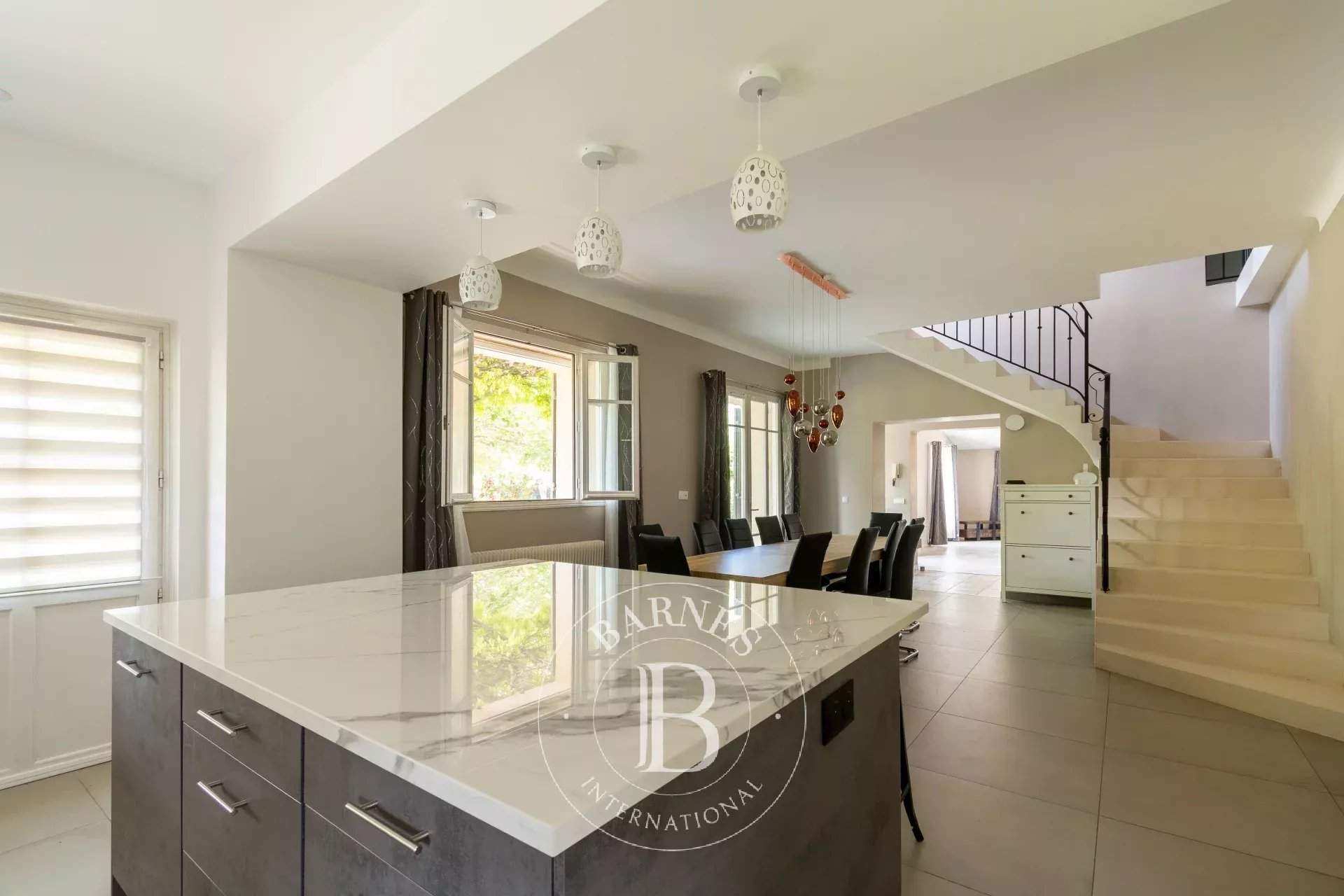 Aix-en-Provence  - House 6 Bedrooms - picture 10