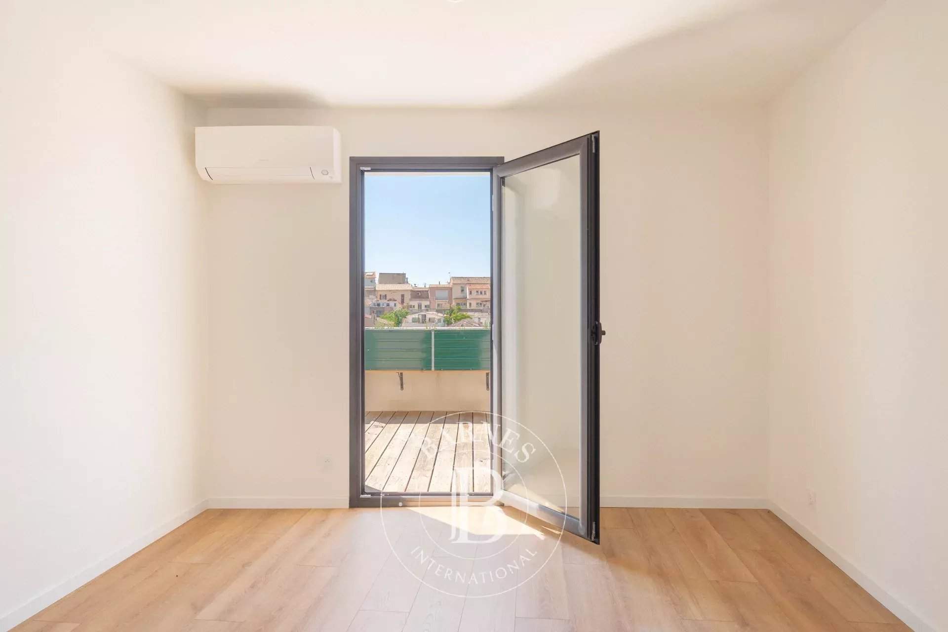 Marseille  - Apartment 2 Bedrooms - picture 10