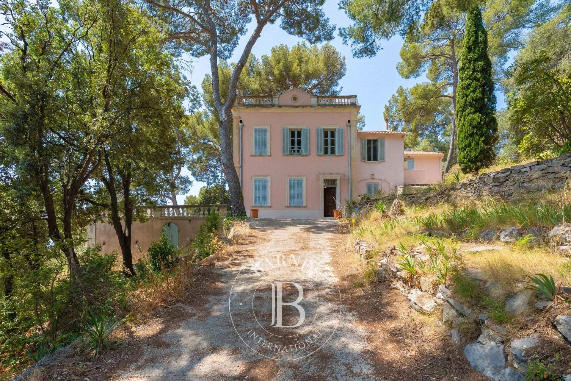 Cassis  - Bastide 7 Pi&egrave;ces 5 Chambres - picture 10