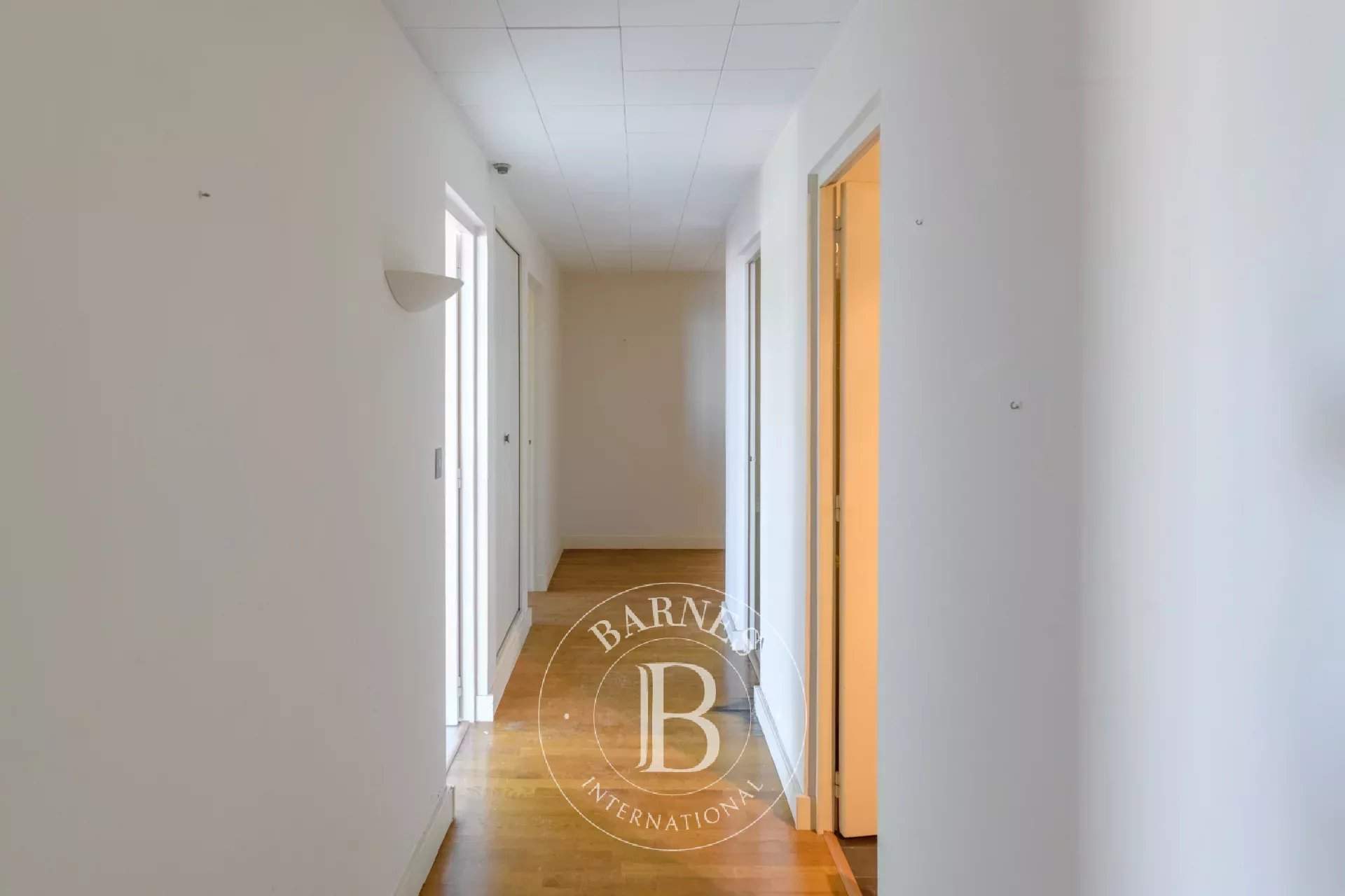 Marseille  - Apartment 3 Bedrooms - picture 7