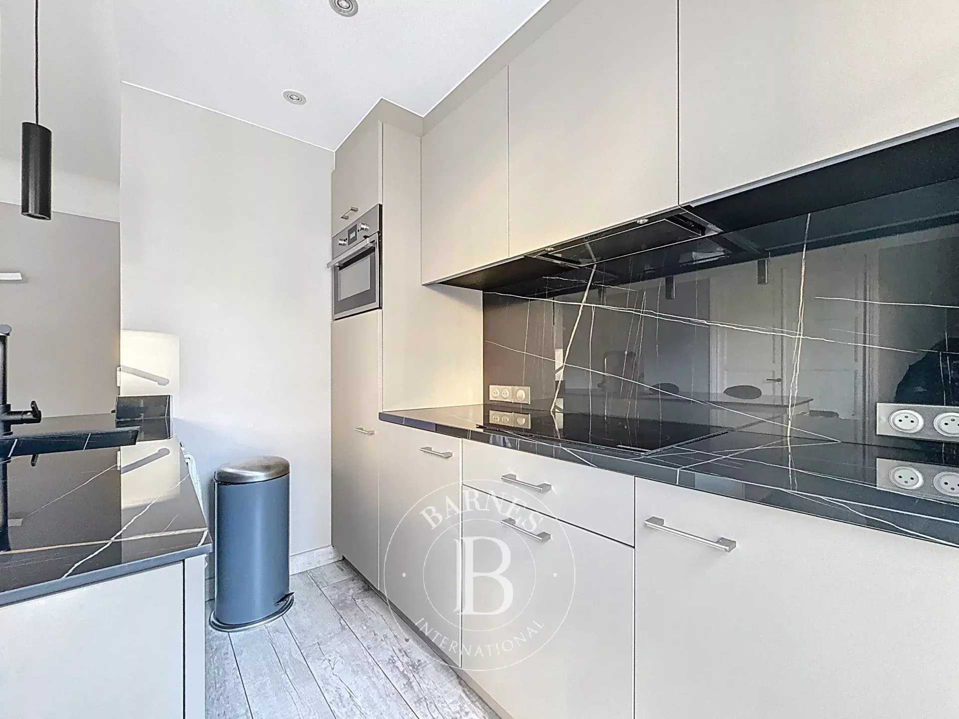 Neuilly-sur-Seine  - Piso 2 Cuartos, 1 Habitacion