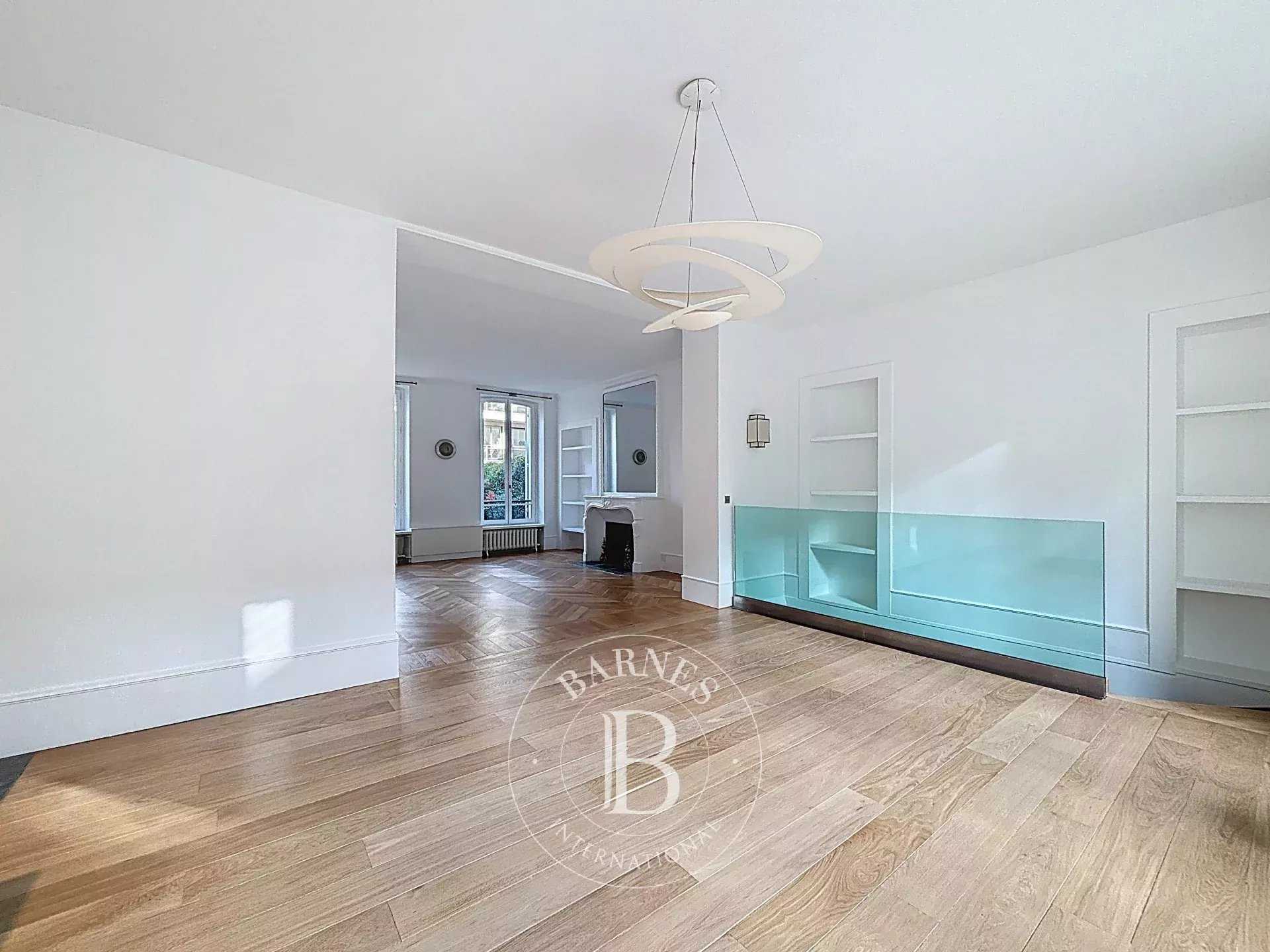 Neuilly-sur-Seine  - Appartement 6 Pi&egrave;ces 3 Chambres