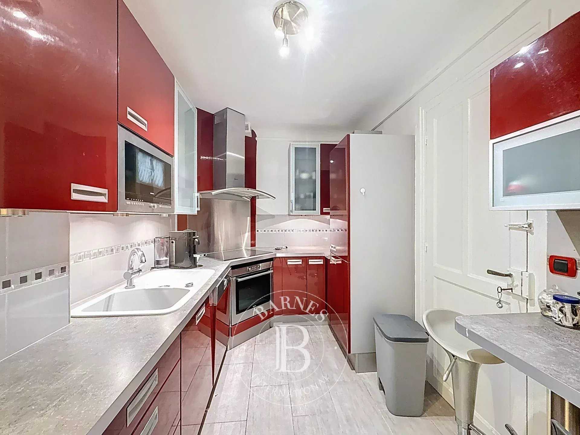 Neuilly-sur-Seine  - Appartement 3 Pi&egrave;ces 2 Chambres