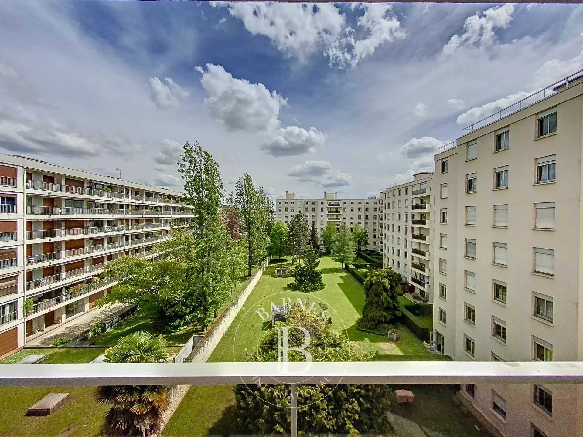 Levallois-Perret  - Appartement 4 Pièces 3 Chambres