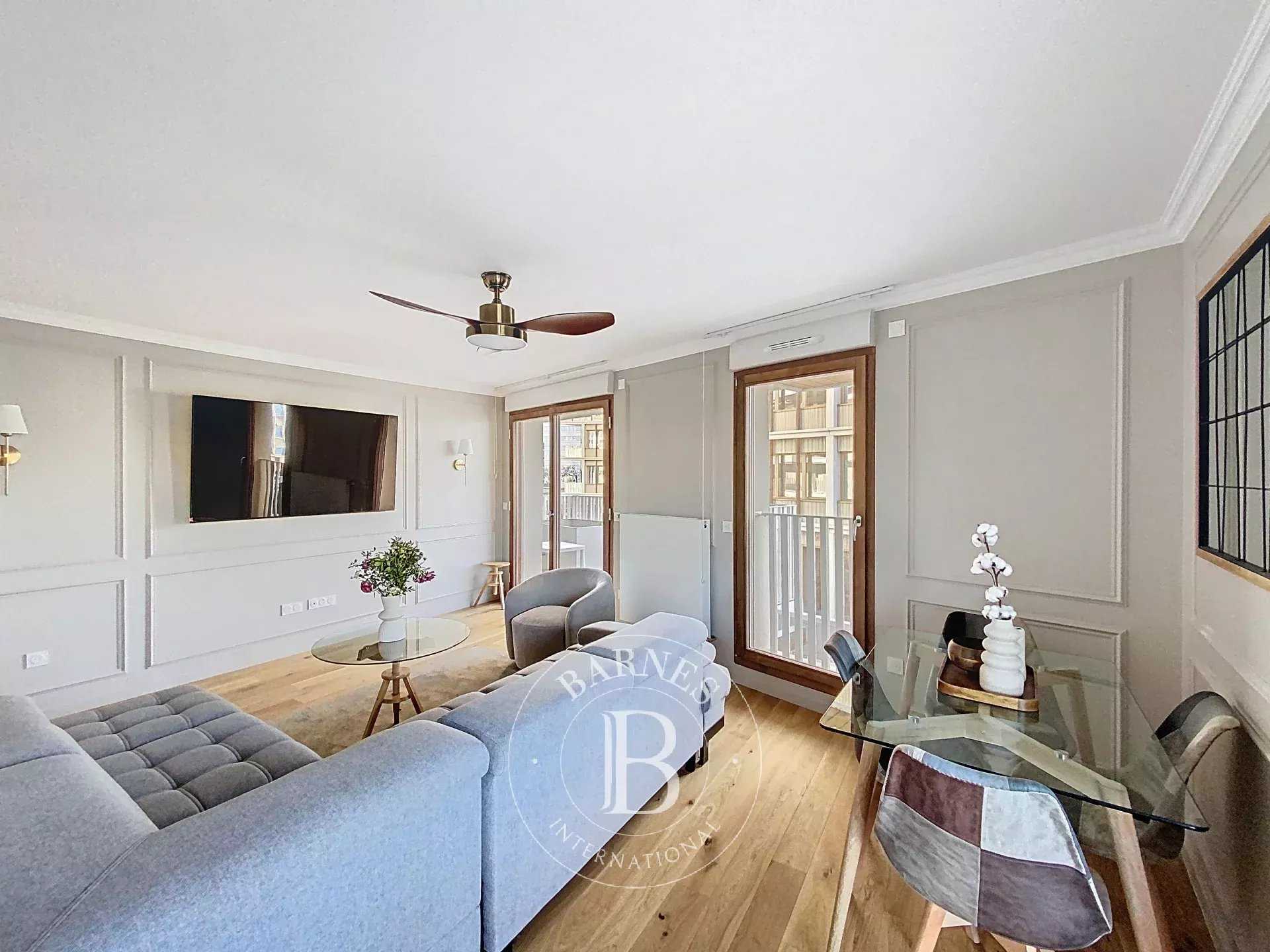 Courbevoie  - Appartement 3 Pi&egrave;ces 2 Chambres