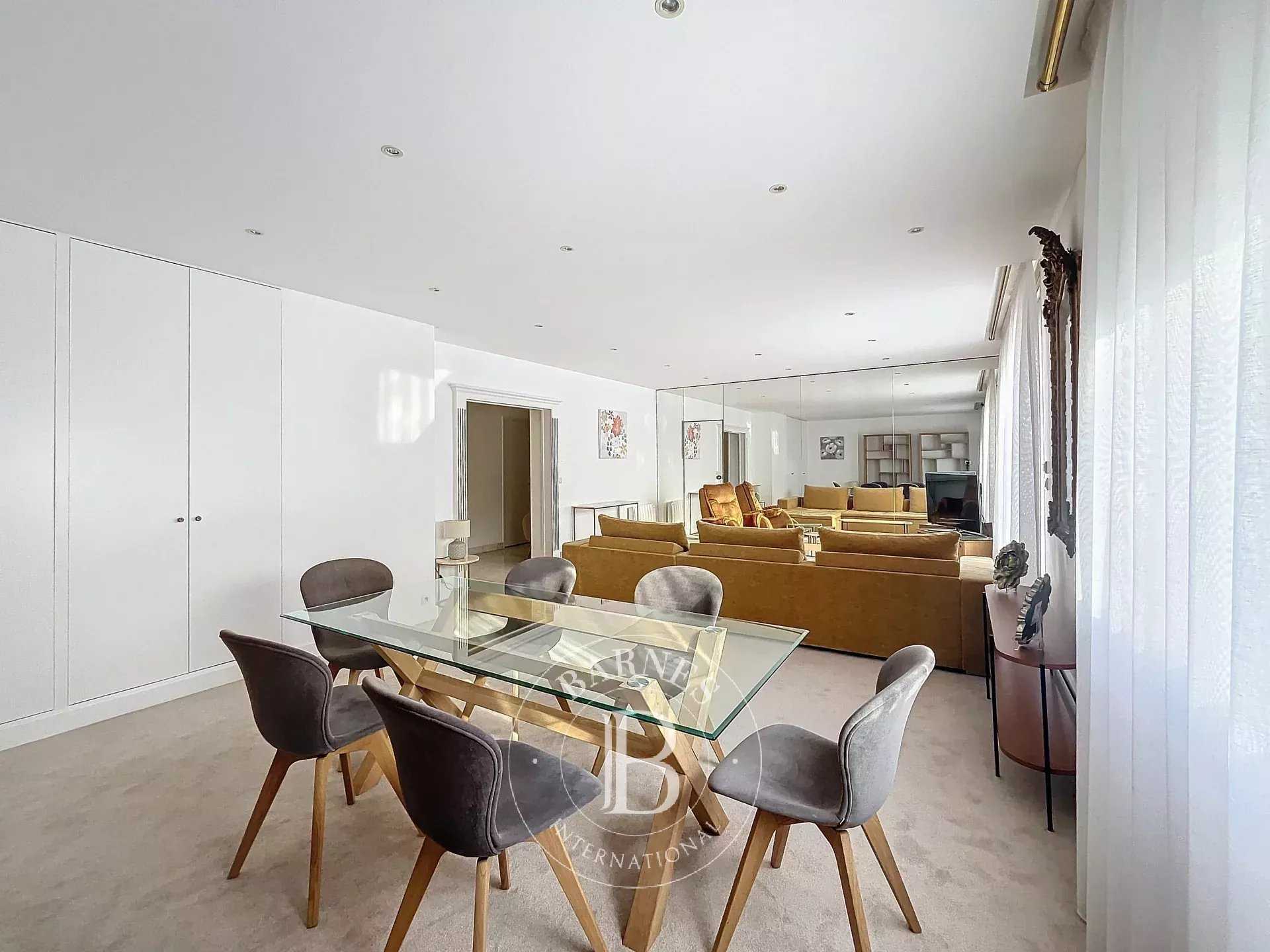 Neuilly-sur-Seine  - Appartement 3 Pièces 2 Chambres