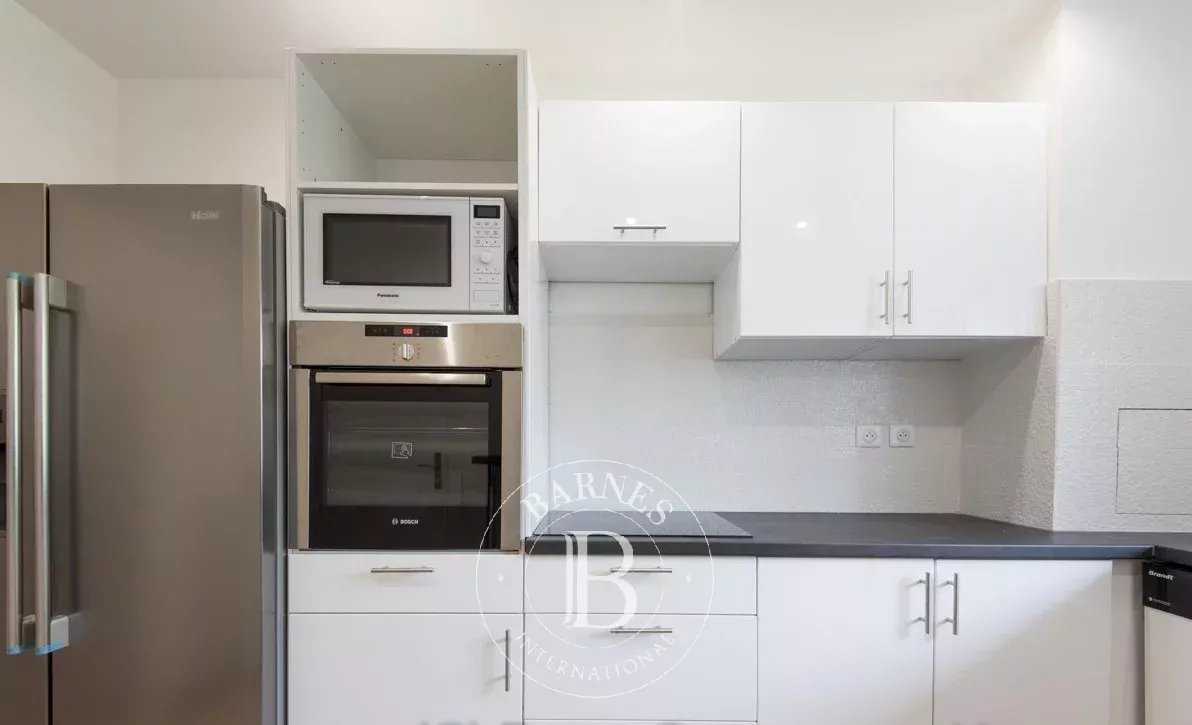 Neuilly-sur-Seine  - Apartment 3 Bedrooms