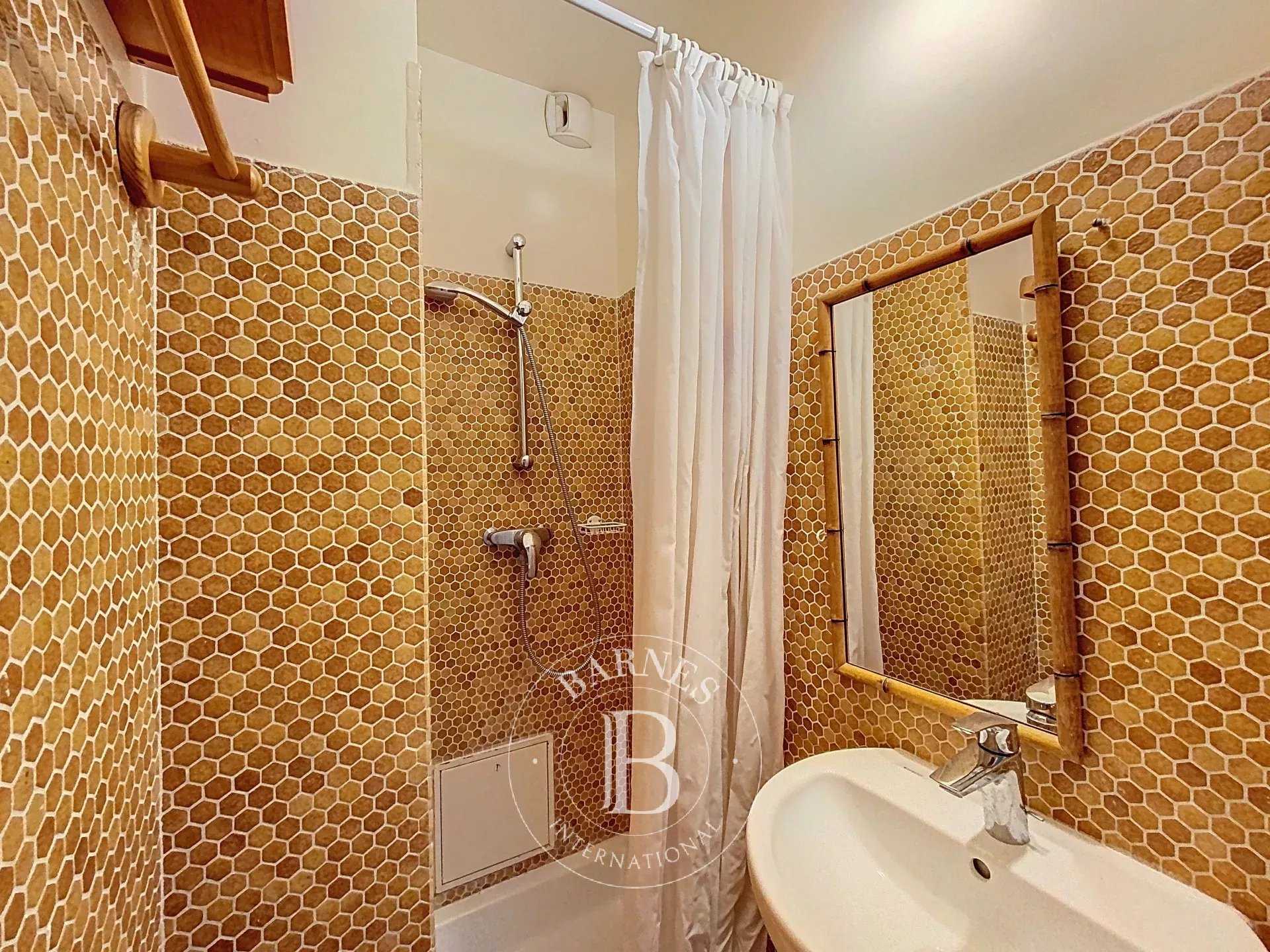 Neuilly-sur-Seine  - Appartement 5 Pi&egrave;ces 4 Chambres