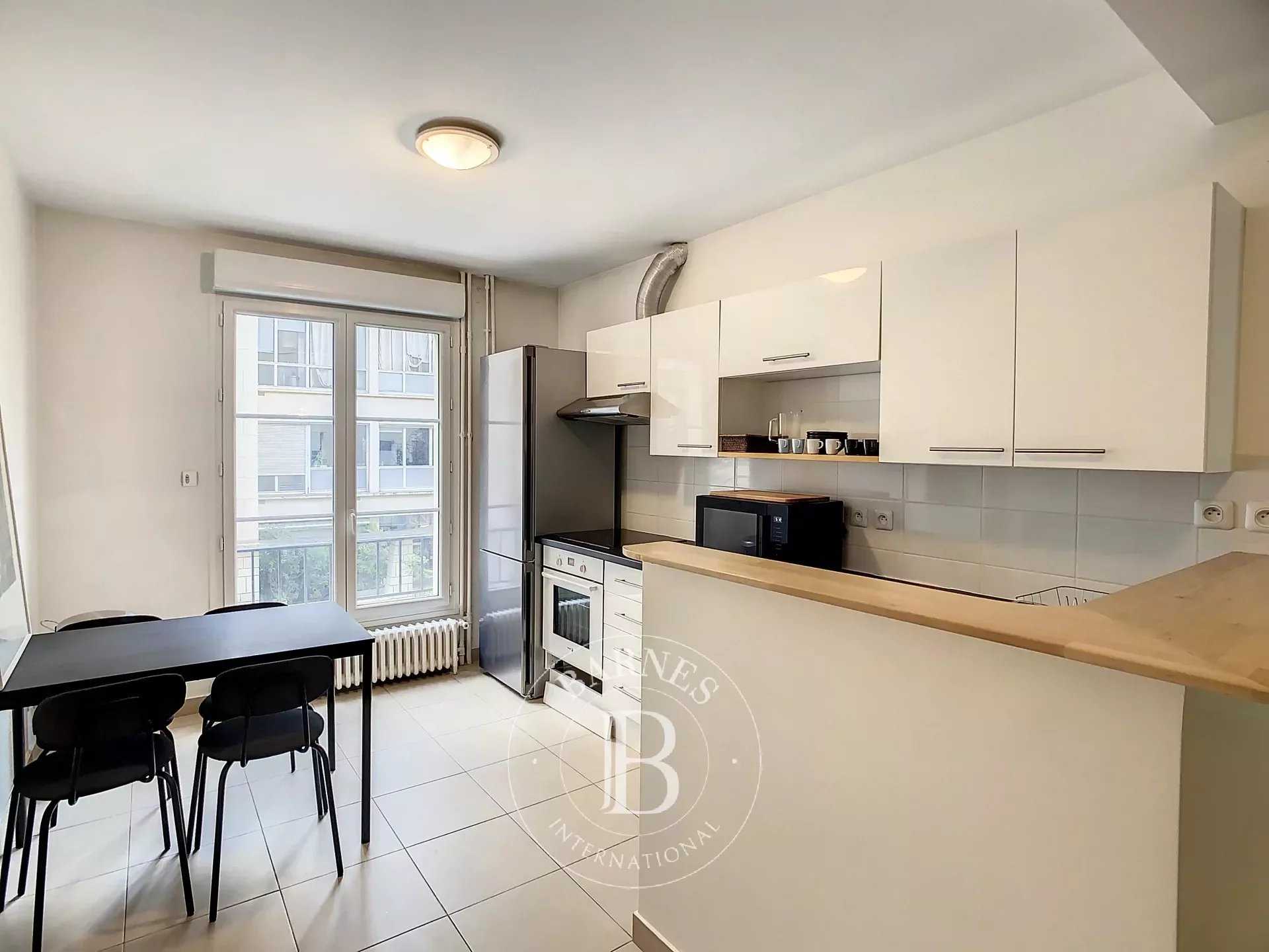 Neuilly-sur-Seine  - Appartement 3 Pièces 2 Chambres