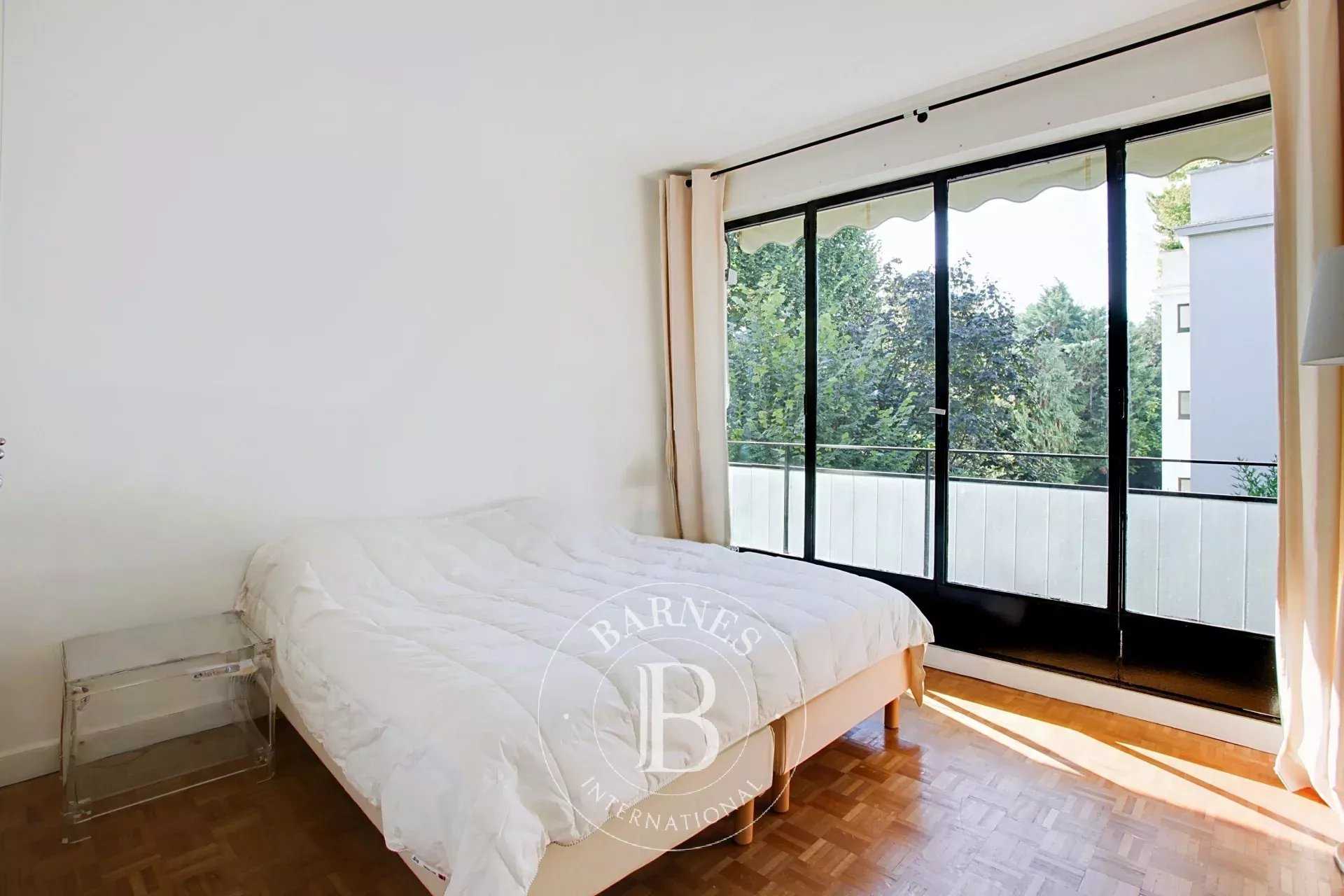 Neuilly-sur-Seine  - Apartment 3 Bedrooms