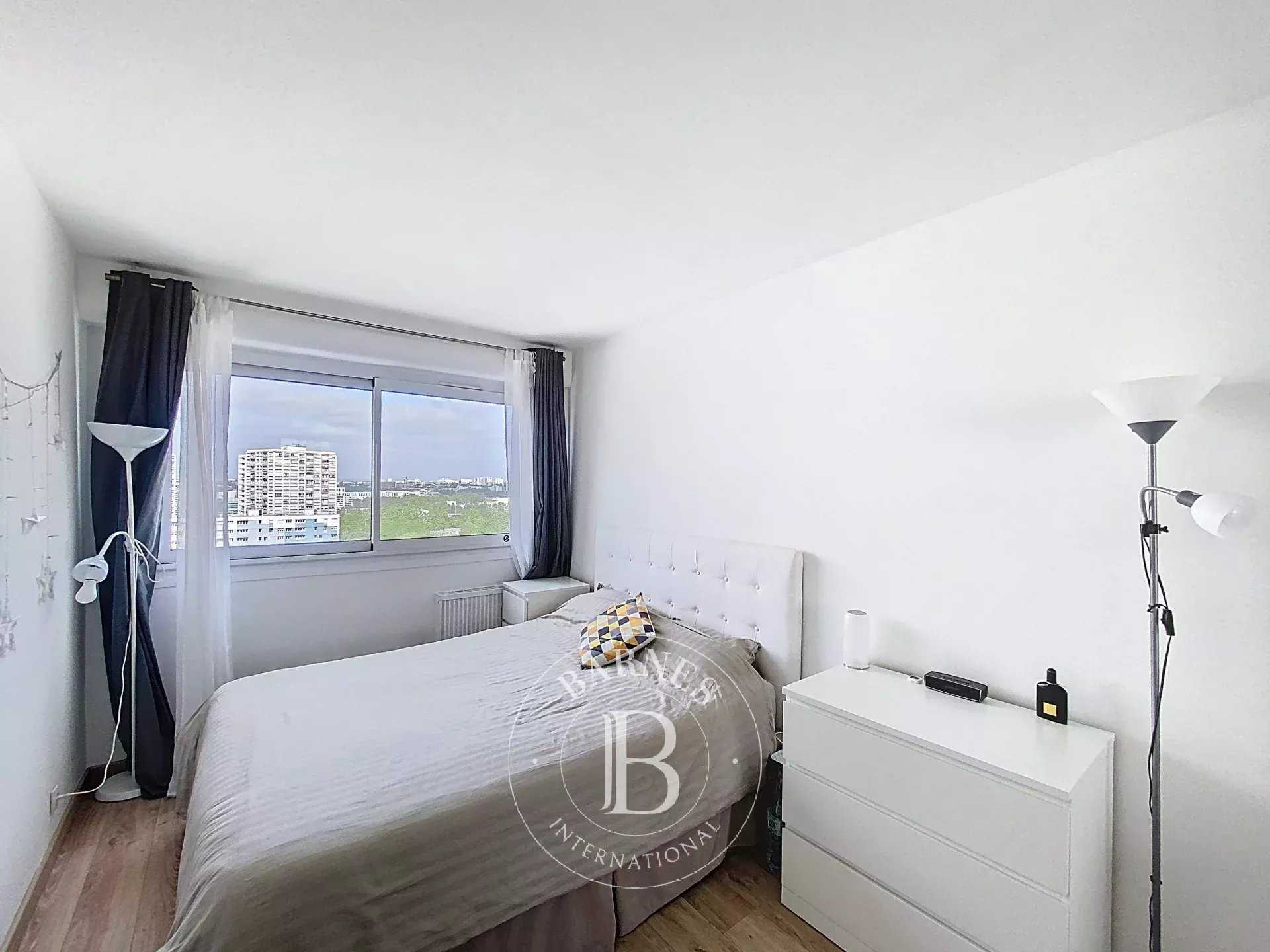 Colombes  - Appartement 3 Pièces 2 Chambres