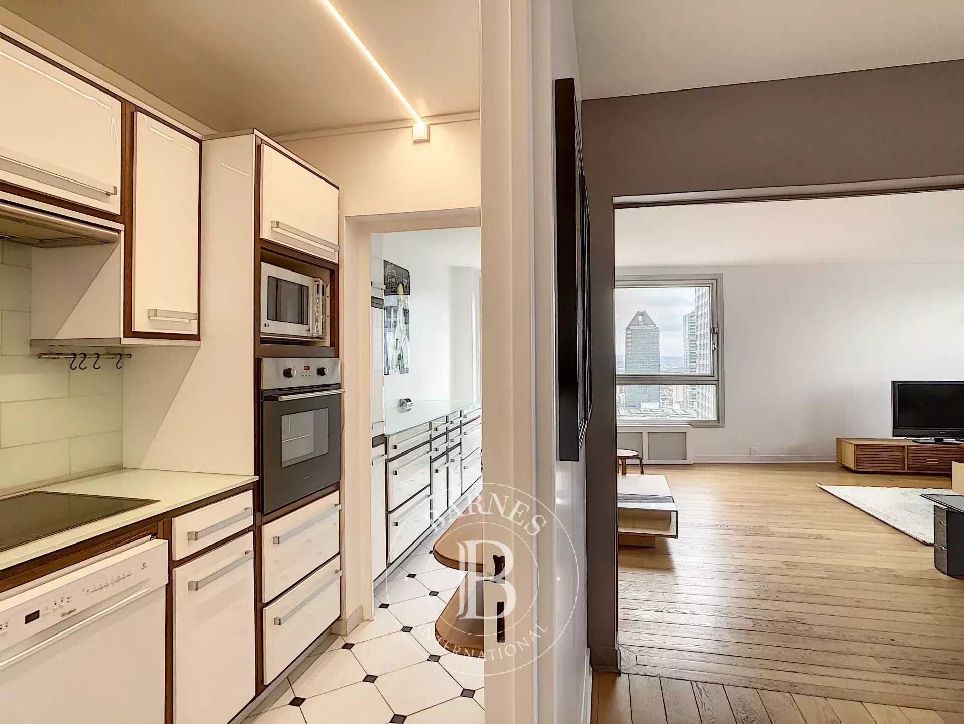 Puteaux  - Appartement 5 Pi&egrave;ces 3 Chambres