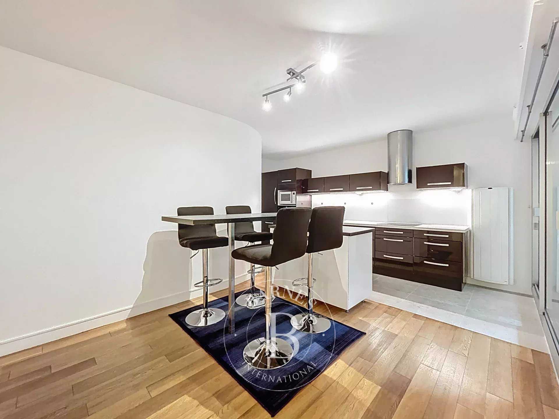 Neuilly-sur-Seine  - Piso 3 Cuartos 2 Habitaciones