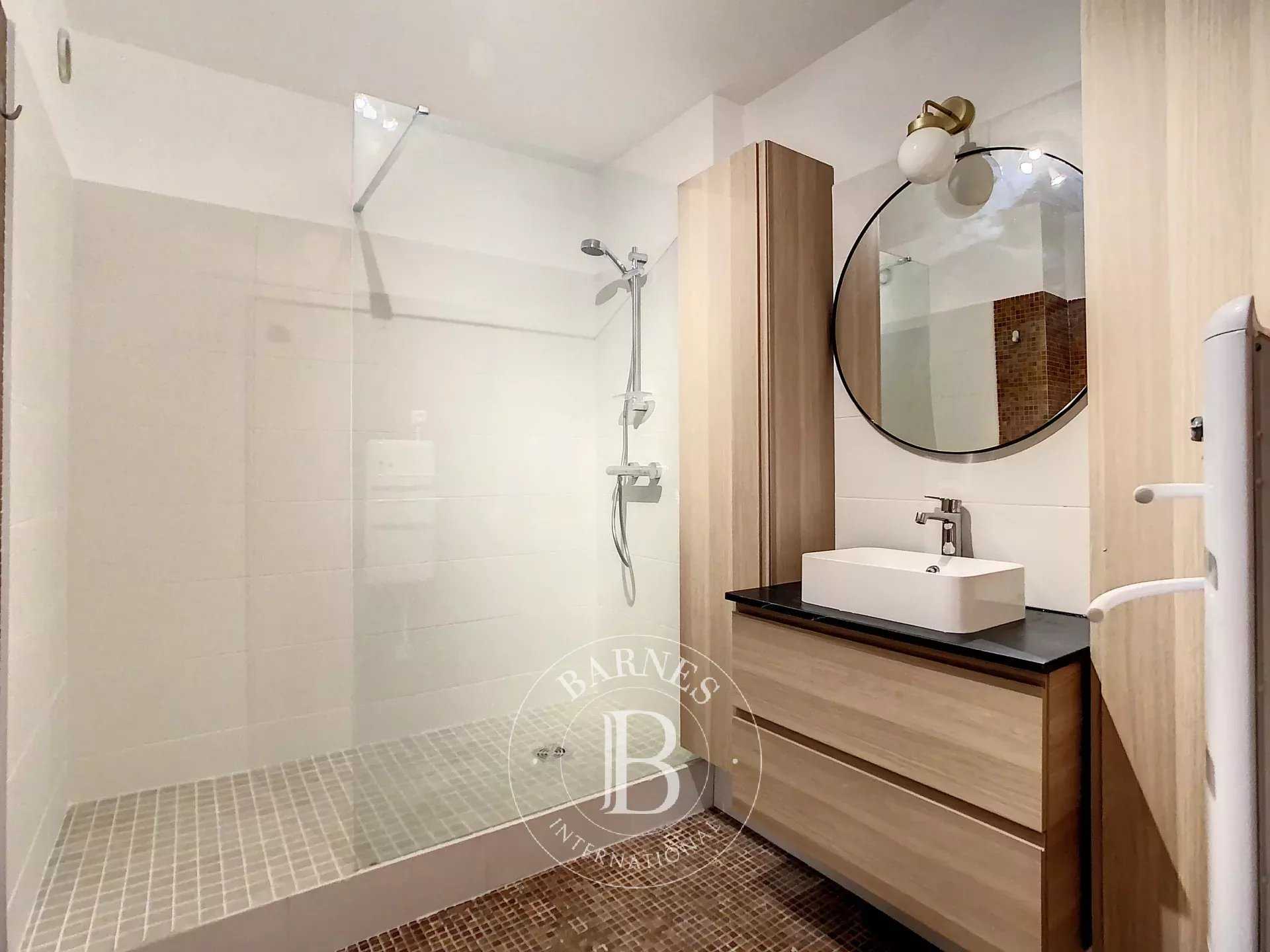 Neuilly-sur-Seine  - Piso 2 Cuartos, 1 Habitacion